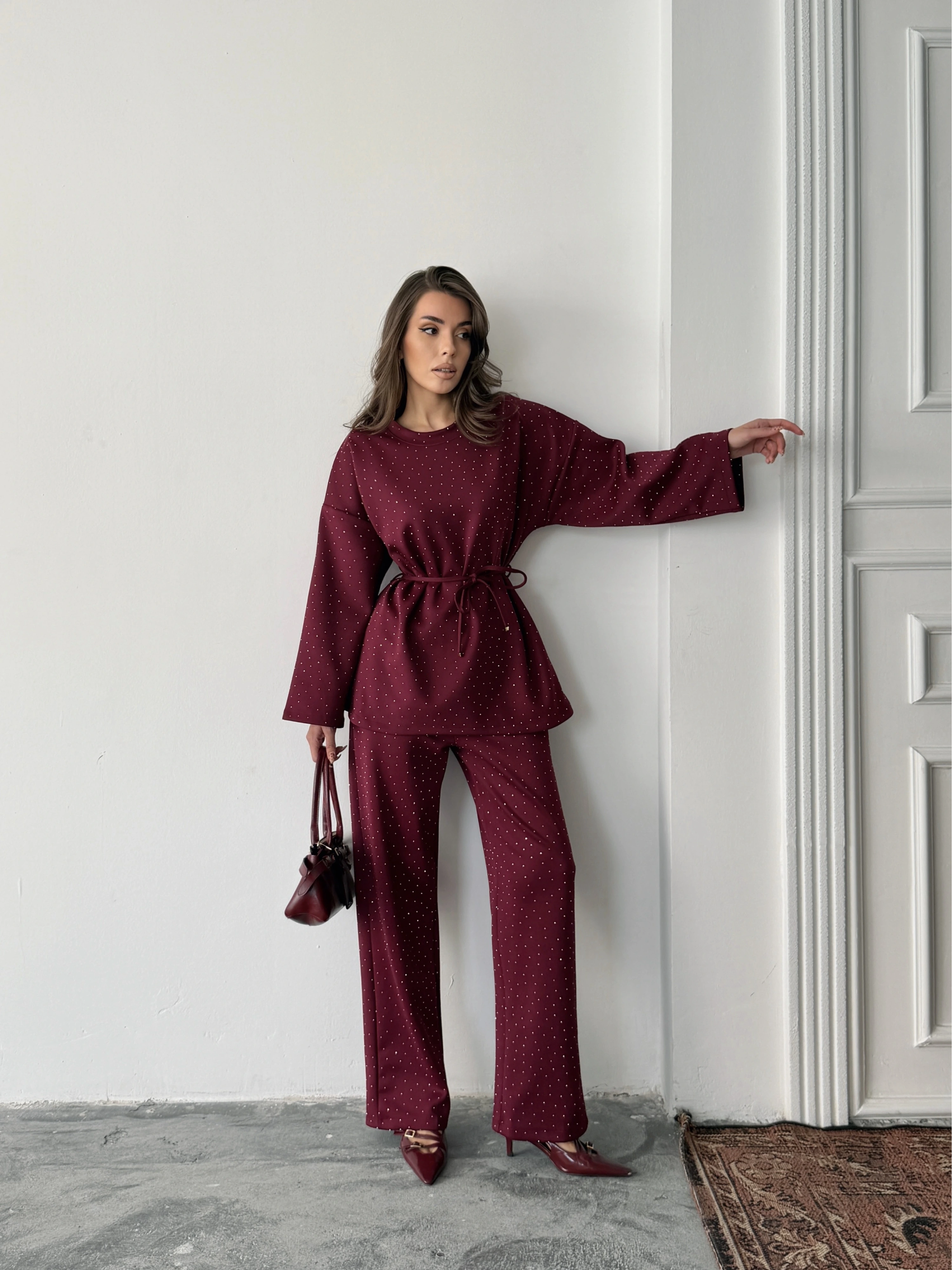 Kadın Bordo Taş İşlemeli Bel Bağlama Detaylı Bluz Pantolon Alt Üst İkili Takım