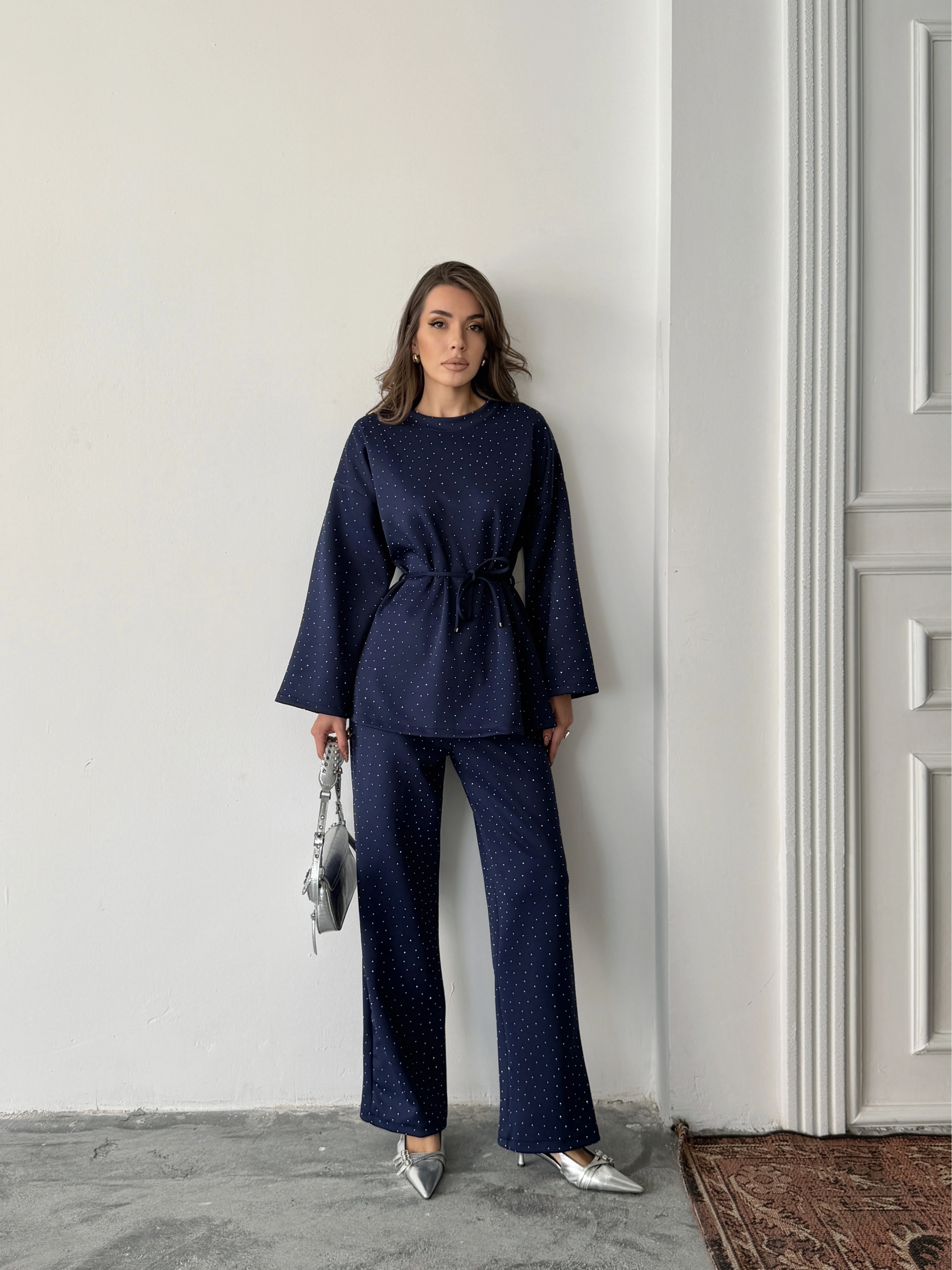 Kadın Lacivert Taş İşlemeli Bel Bağlama Detaylı Bluz Pantolon Alt Üst İkili Takım