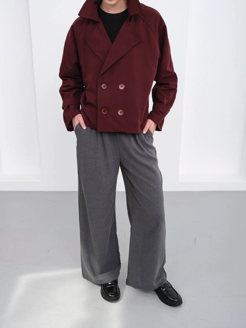 Kadın Çift Düğme detaylı Kruvaze Yaka Astarlı Kısa Premium Kalite Trençkot Ceket