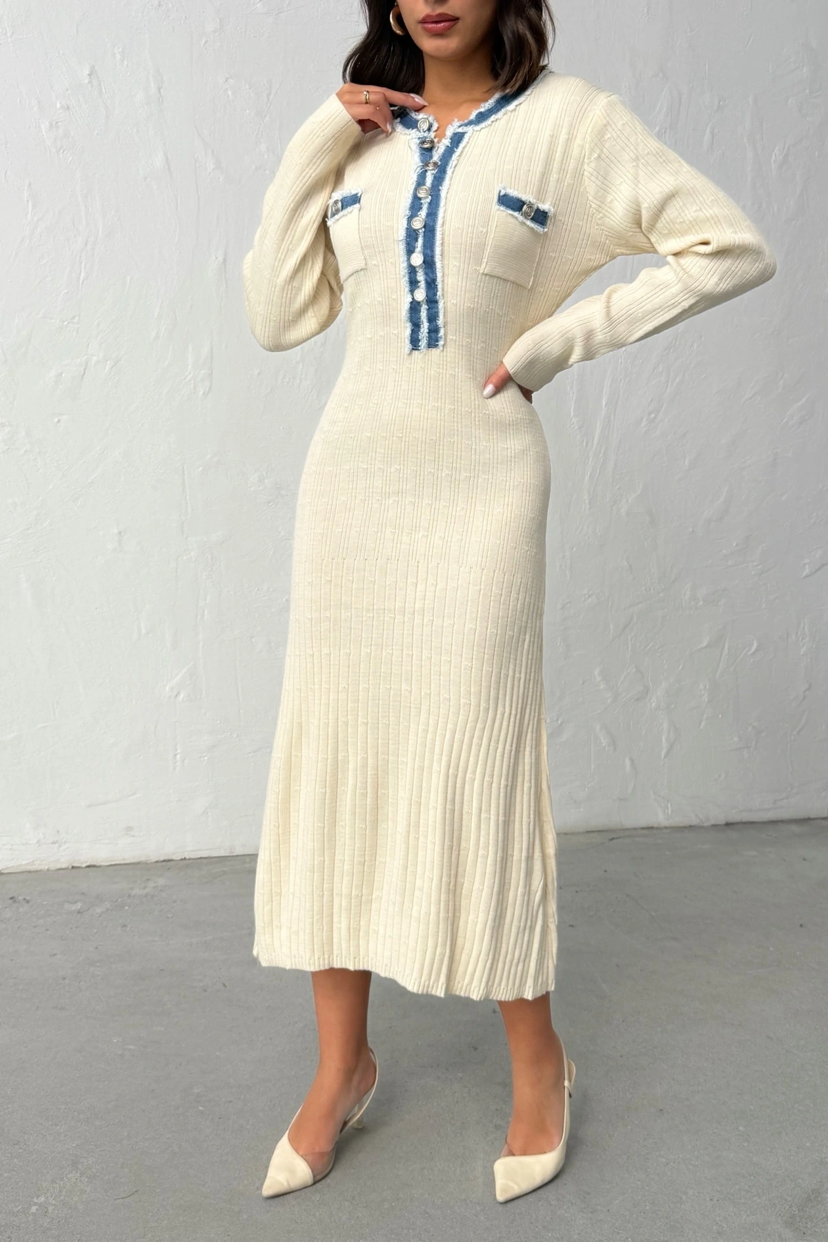 Kadın Ekru Düğmeli Jean Detaylı Triko Elbise