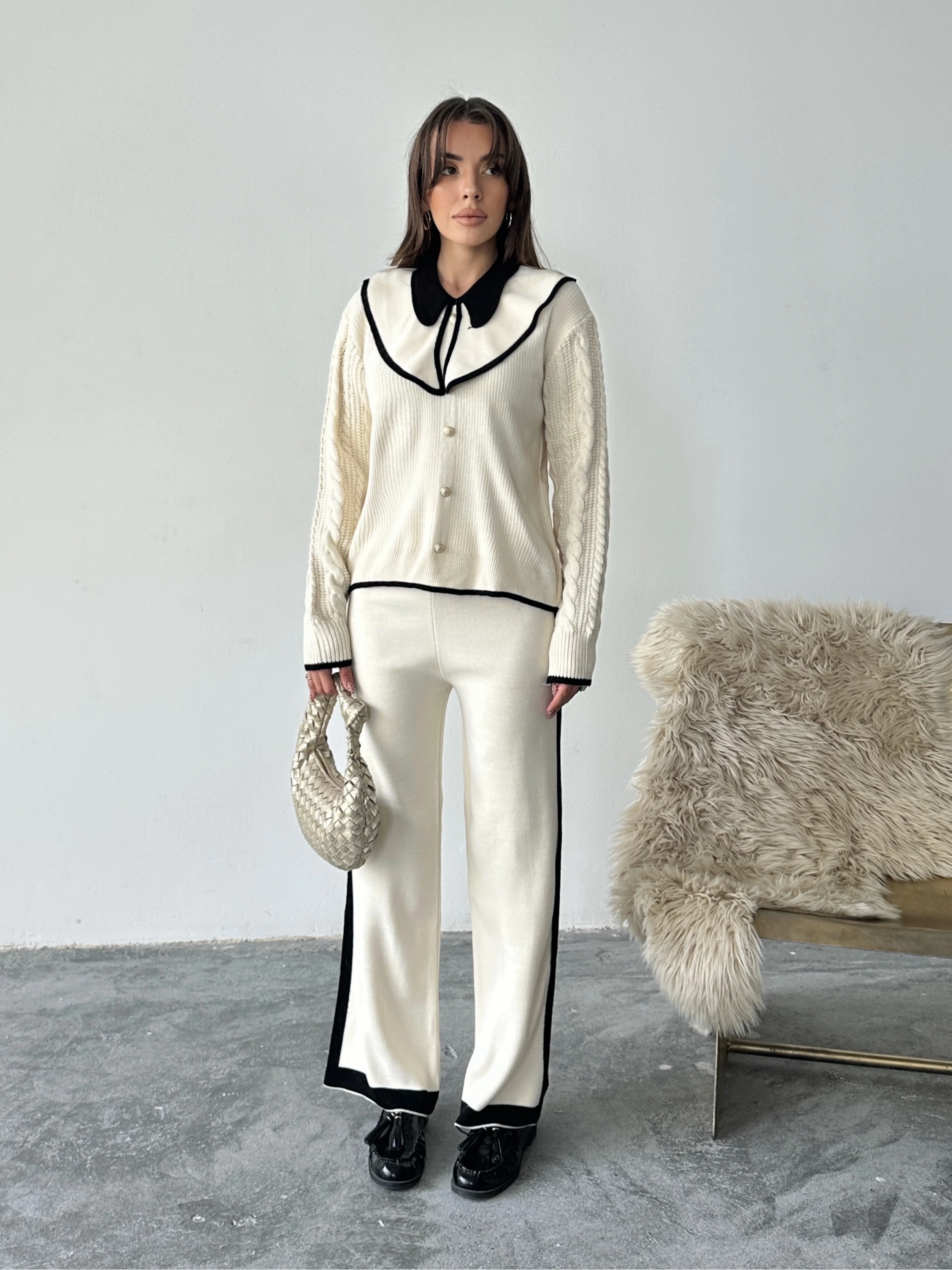Kadın Ekru Kolu Saç Örgü Ve Şerit Detaylı Bebe Yaka Alt Üst Şık Triko Takım