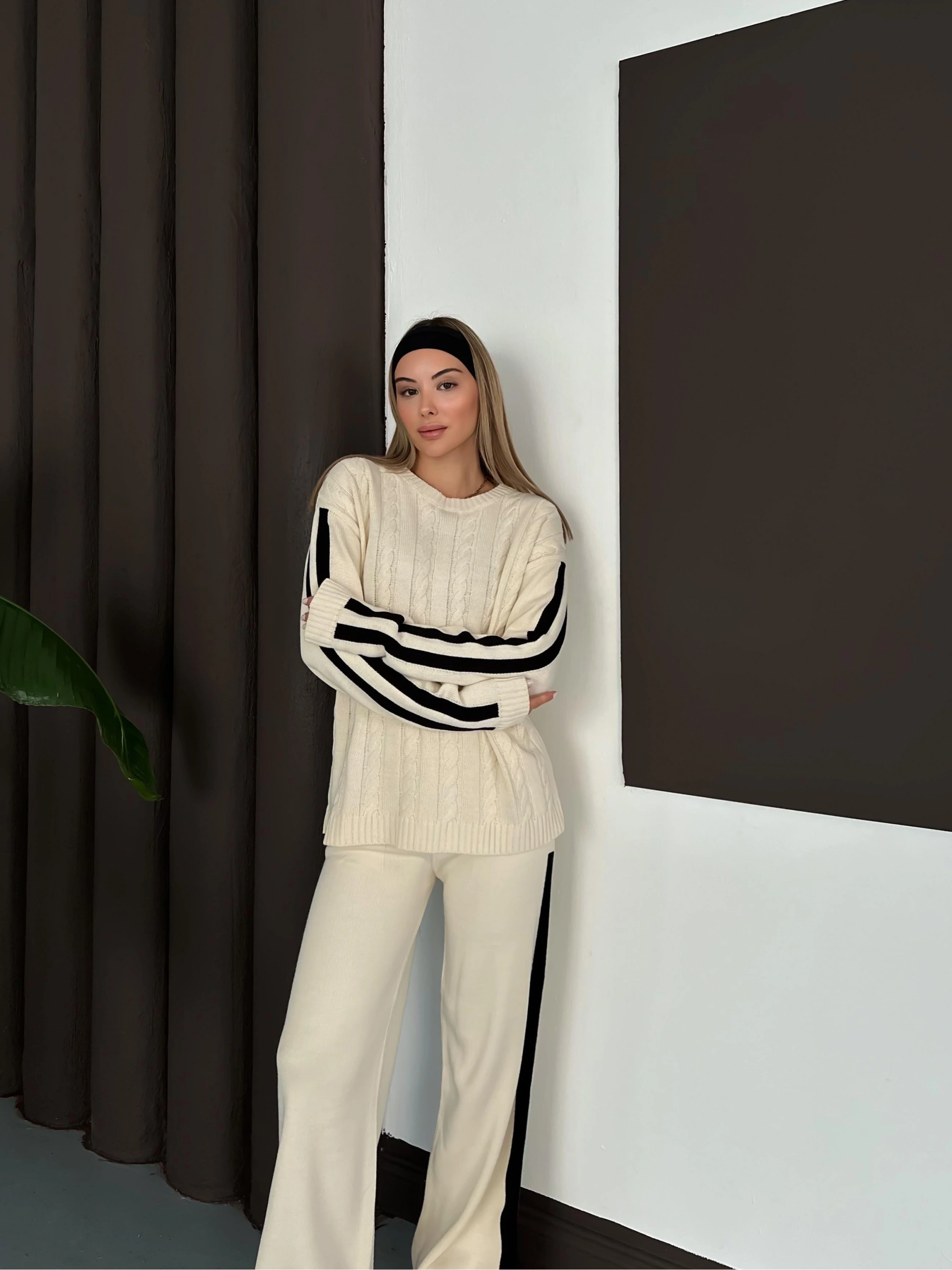 Kadın Ekru Şerit Detaylı Kazak Pantolon Alt Üst İkili Triko Takım