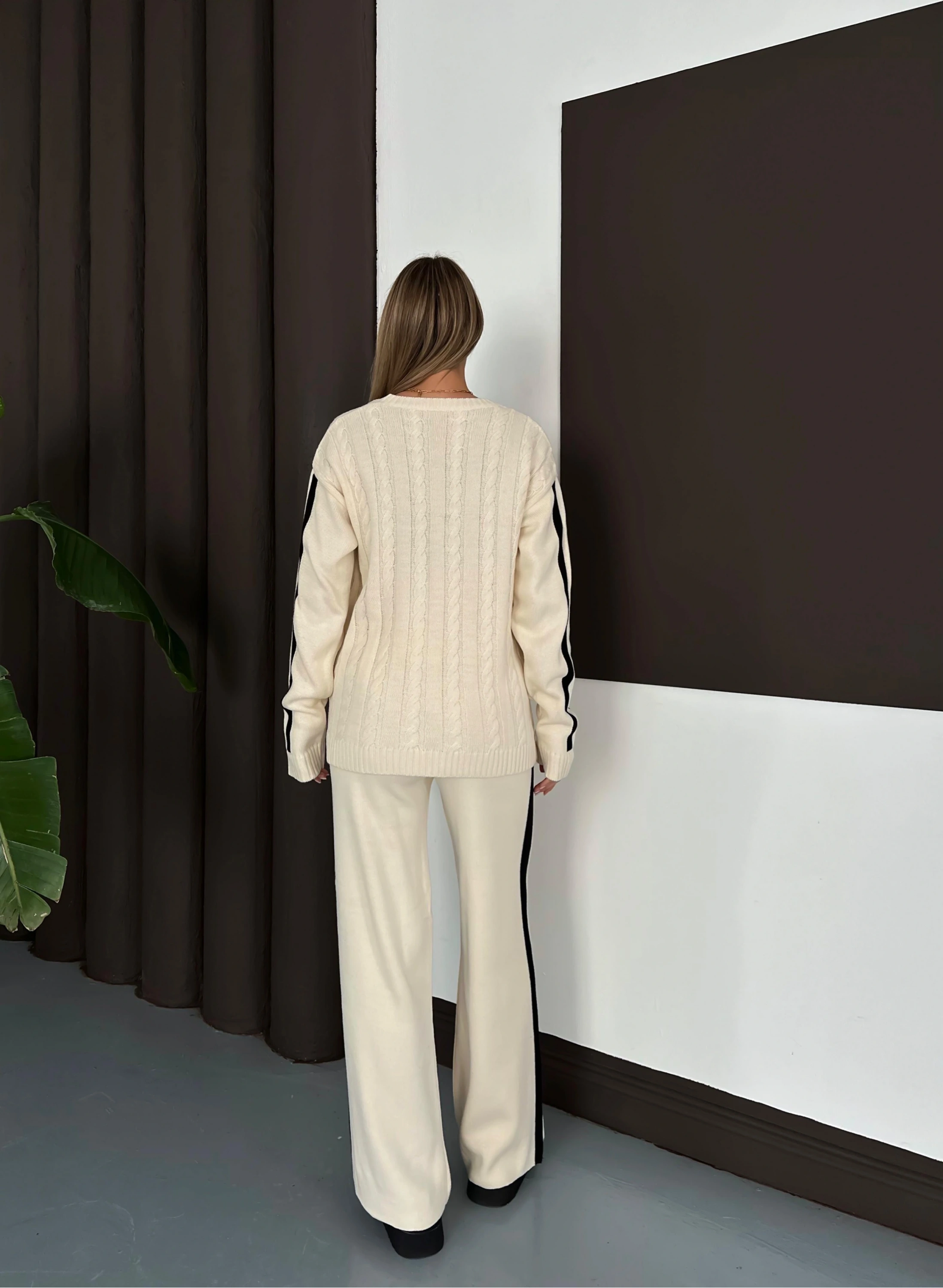 Kadın Ekru Şerit Detaylı Kazak Pantolon Alt Üst İkili Triko Takım