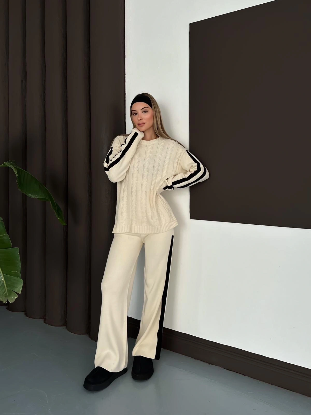 Kadın Ekru Şerit Detaylı Kazak Pantolon Alt Üst İkili Triko Takım