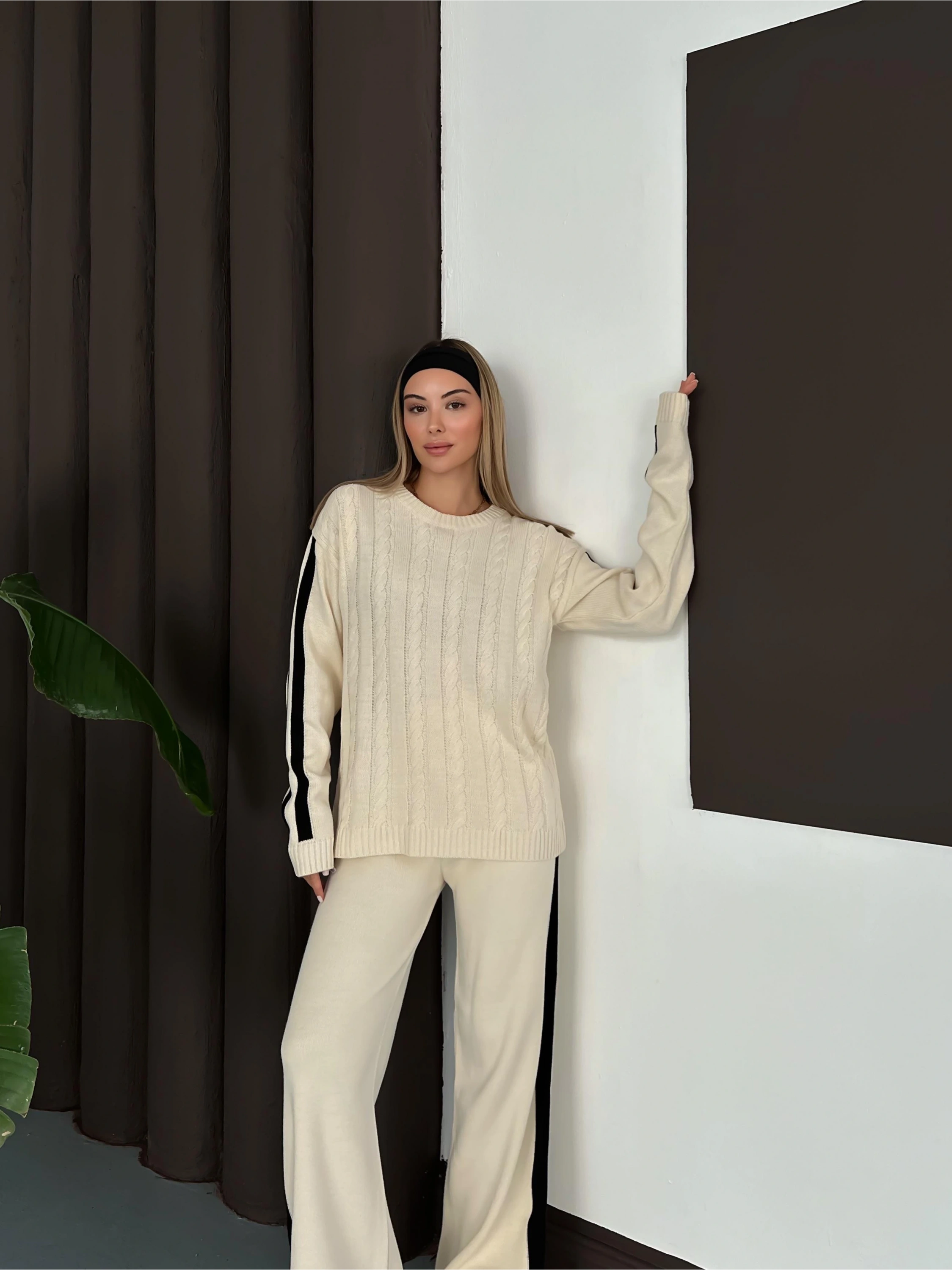 Kadın Ekru Şerit Detaylı Kazak Pantolon Alt Üst İkili Triko Takım