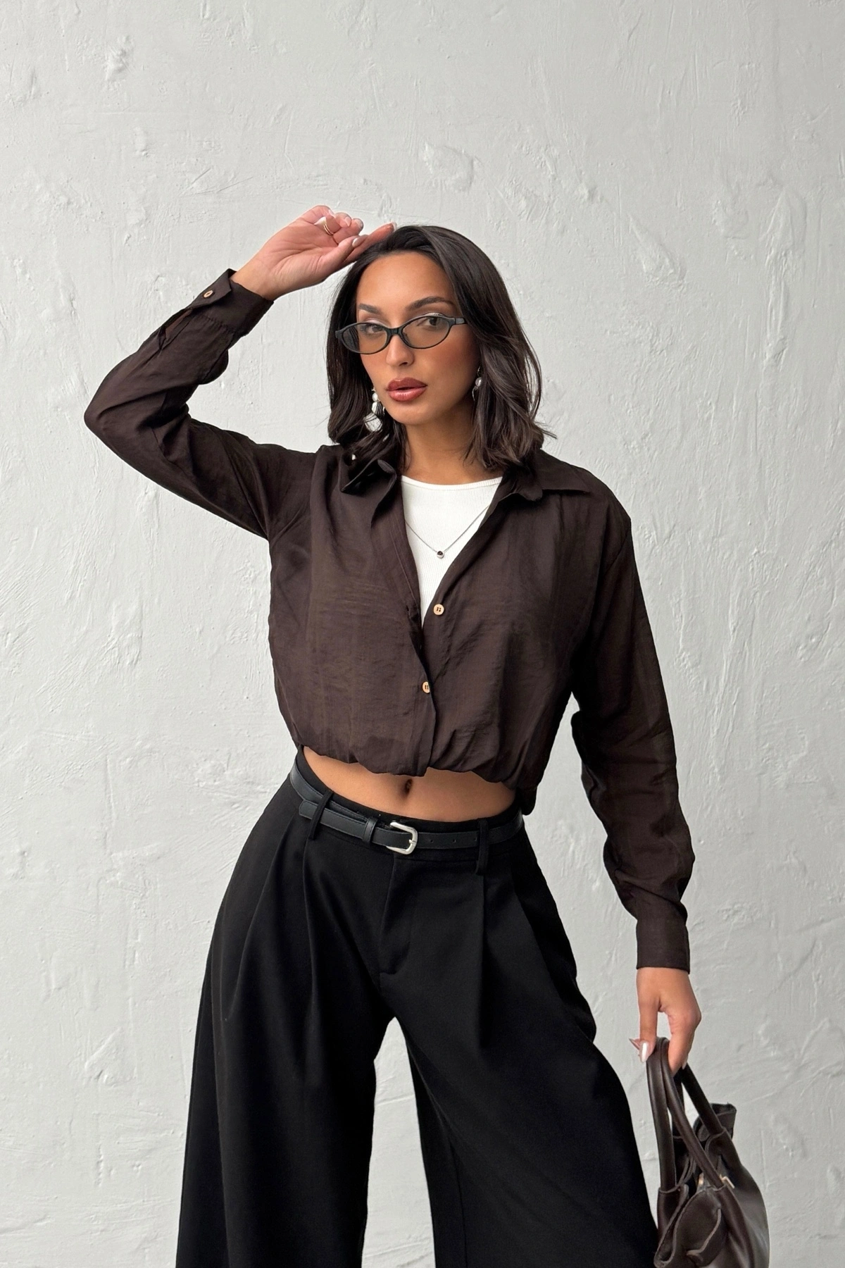 Kadın Kahverengi 3’lü Yapışık Set Body ve Kolyeli Gömlek