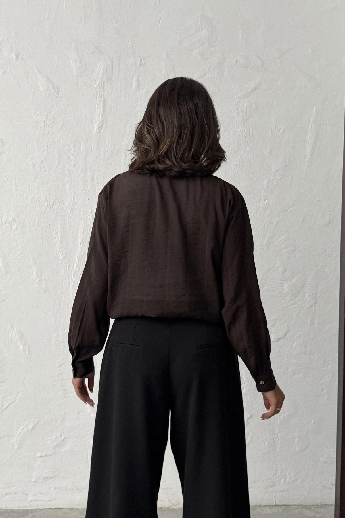 Kadın Kahverengi 3’lü Yapışık Set Body ve Kolyeli Gömlek