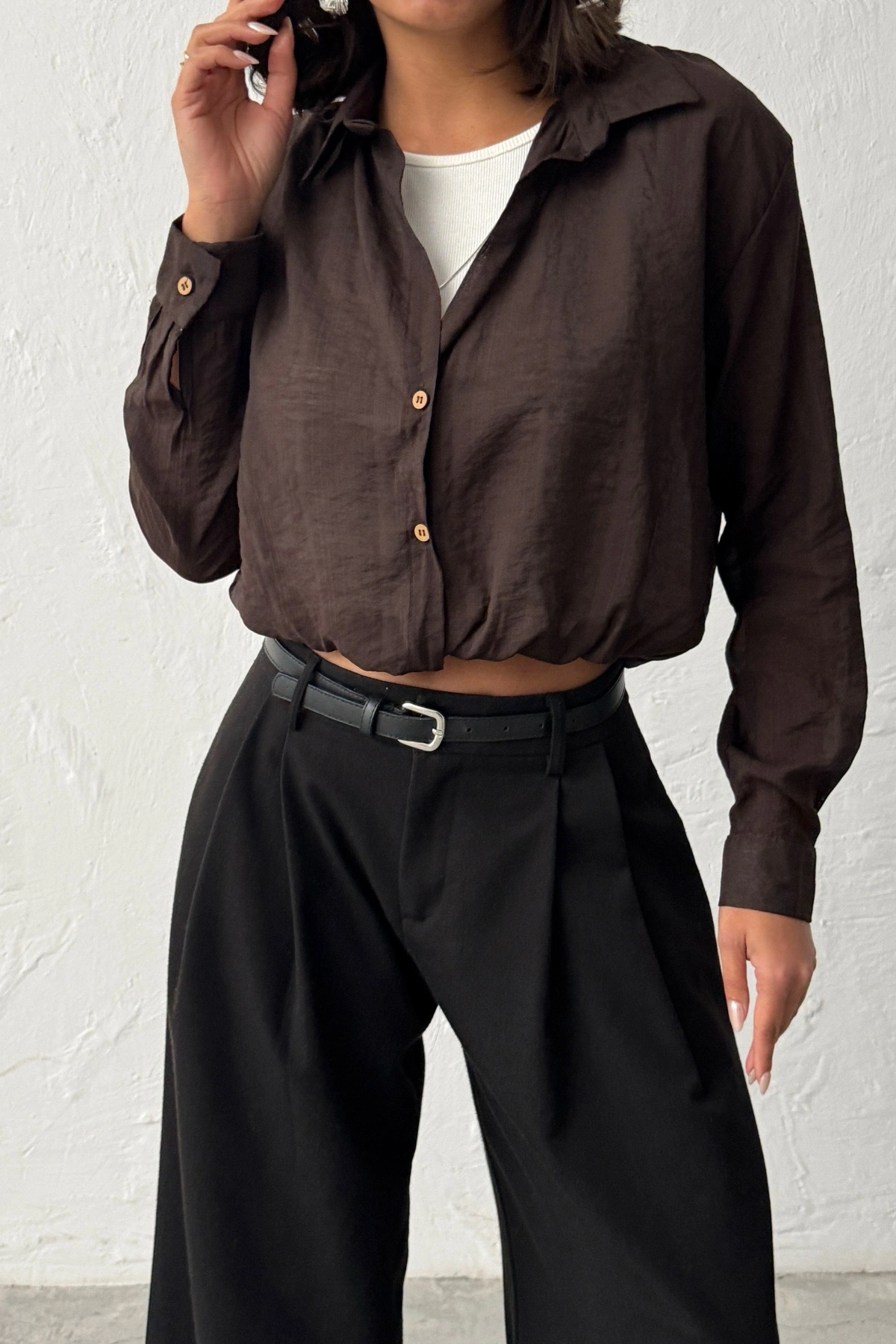 Kadın Kahverengi 3’lü Yapışık Set Body ve Kolyeli Gömlek