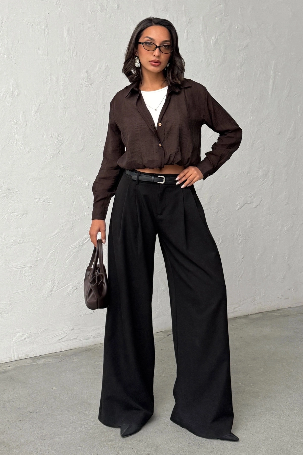 Kadın Kahverengi 3’lü Yapışık Set Body ve Kolyeli Gömlek