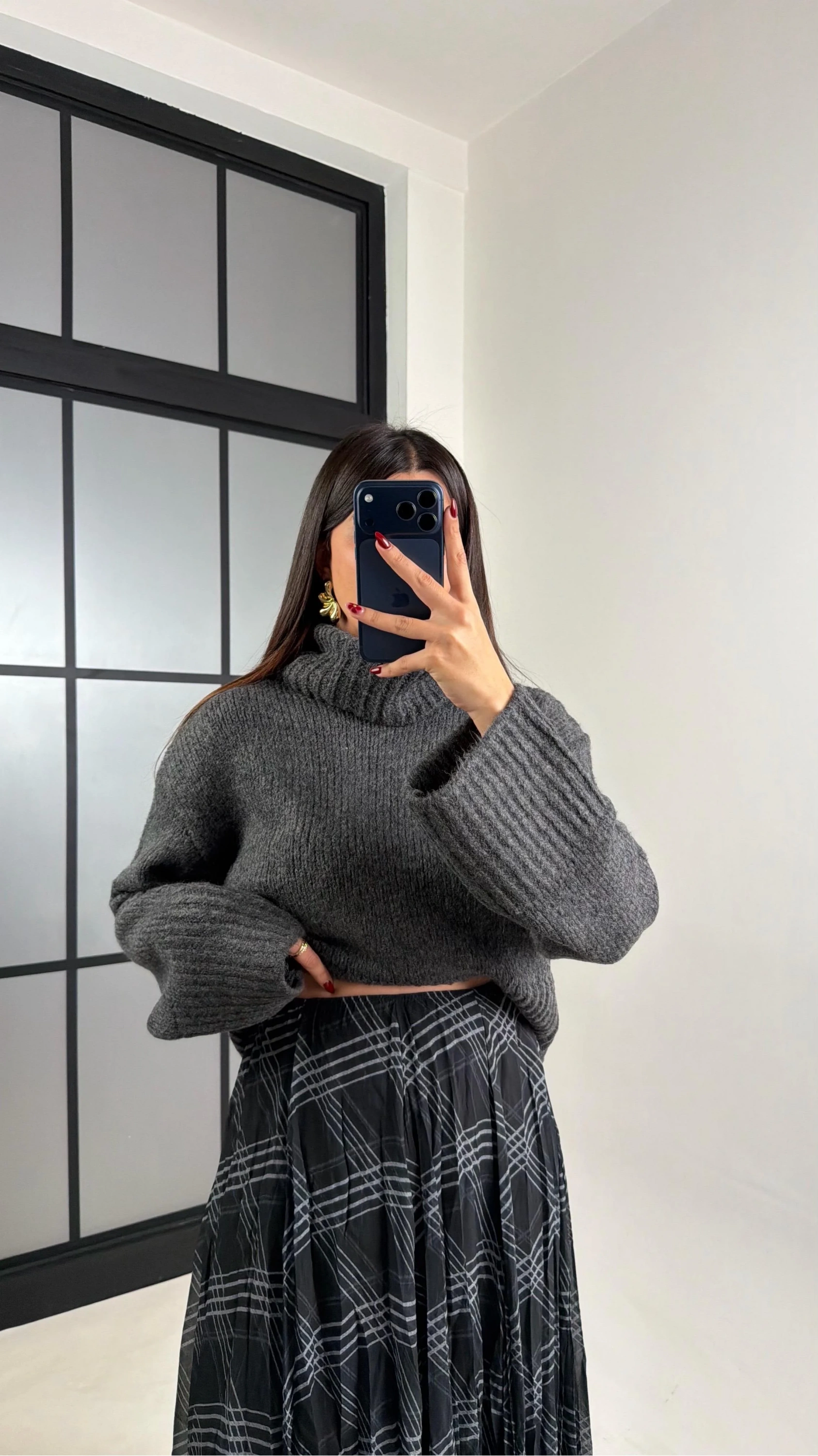 Kadın Siyah Astarlı Asimetrik Kesim Şifon Etek