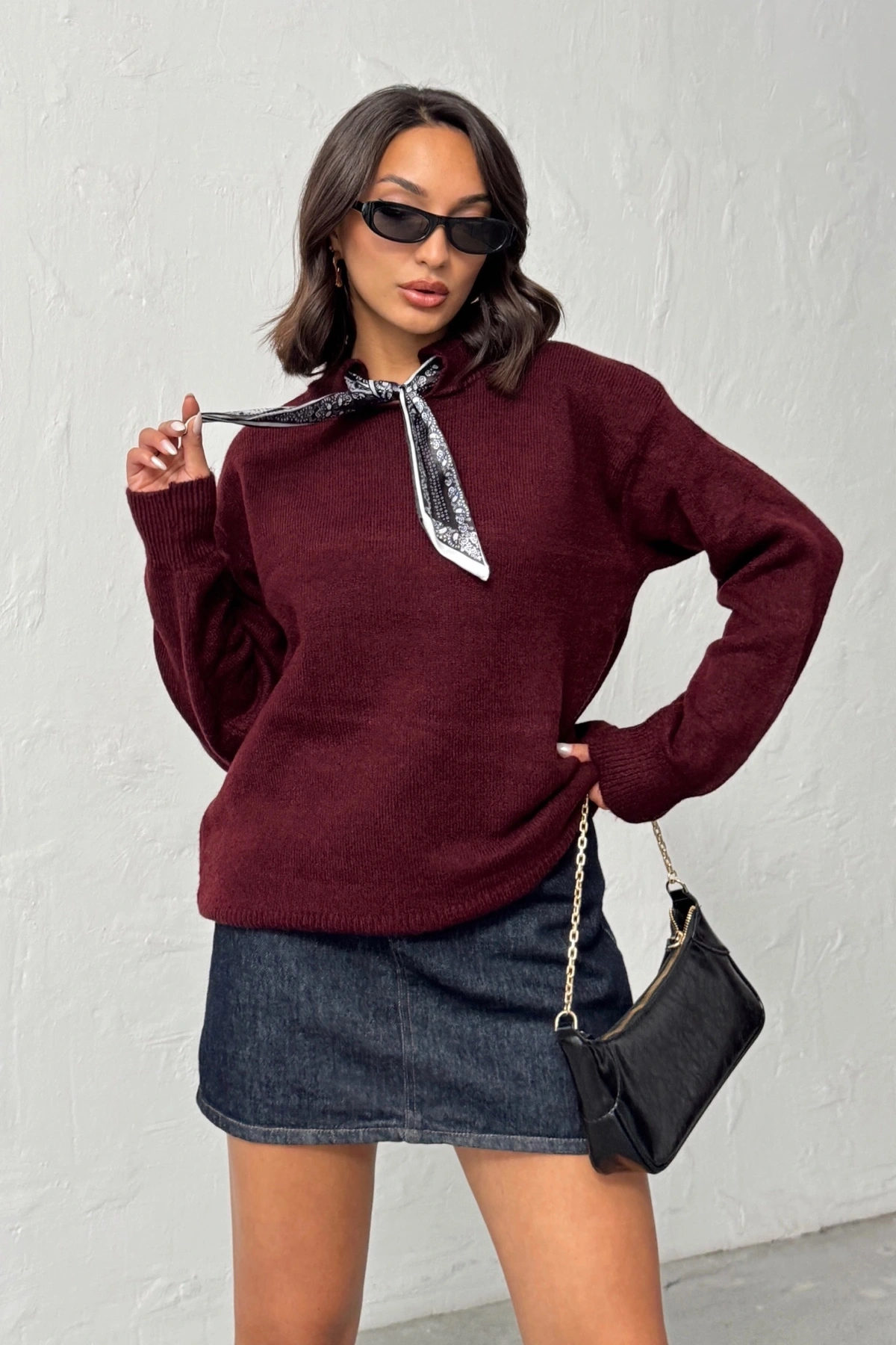 Kadın Kahverengi Fularlı Triko Kazak