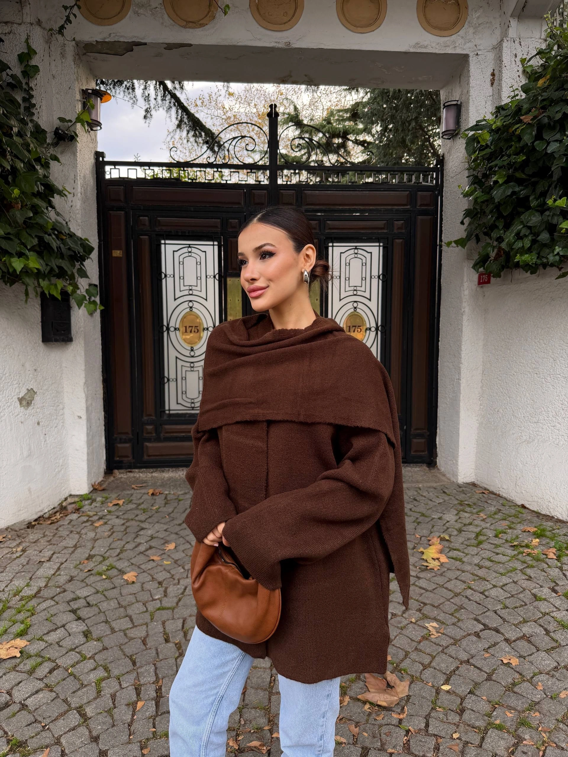 Kadın Kahverengi Şal Detaylı Mevsimlik Kışlık Premium Triko Ceket