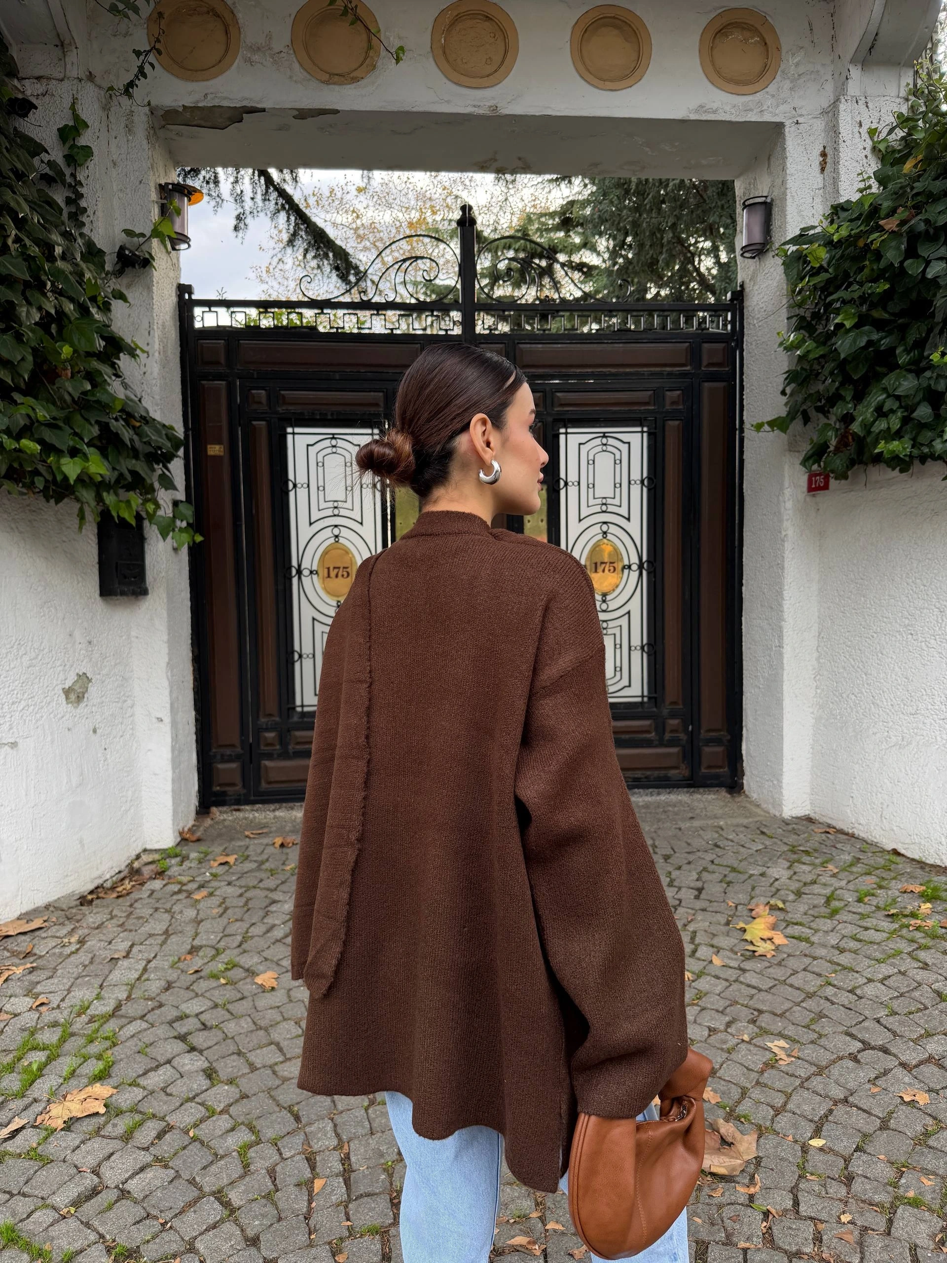 Kadın Kahverengi Şal Detaylı Mevsimlik Kışlık Premium Triko Ceket