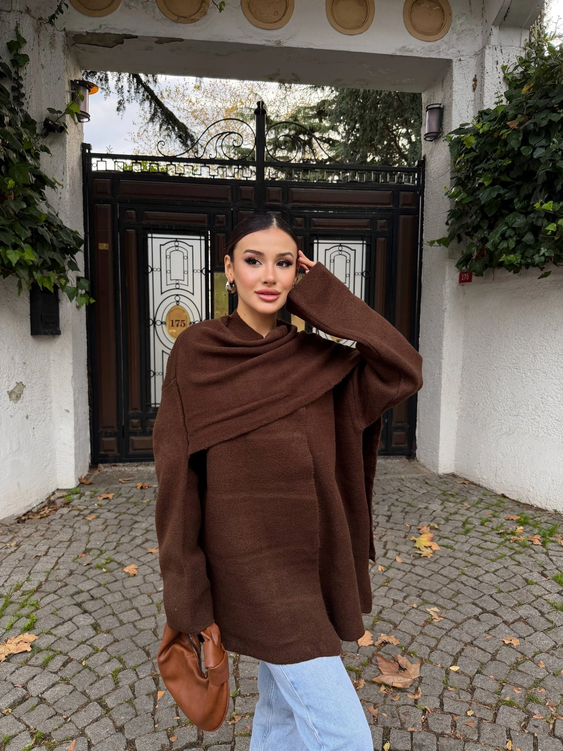 Kadın Kahverengi Şal Detaylı Mevsimlik Kışlık Premium Triko Ceket