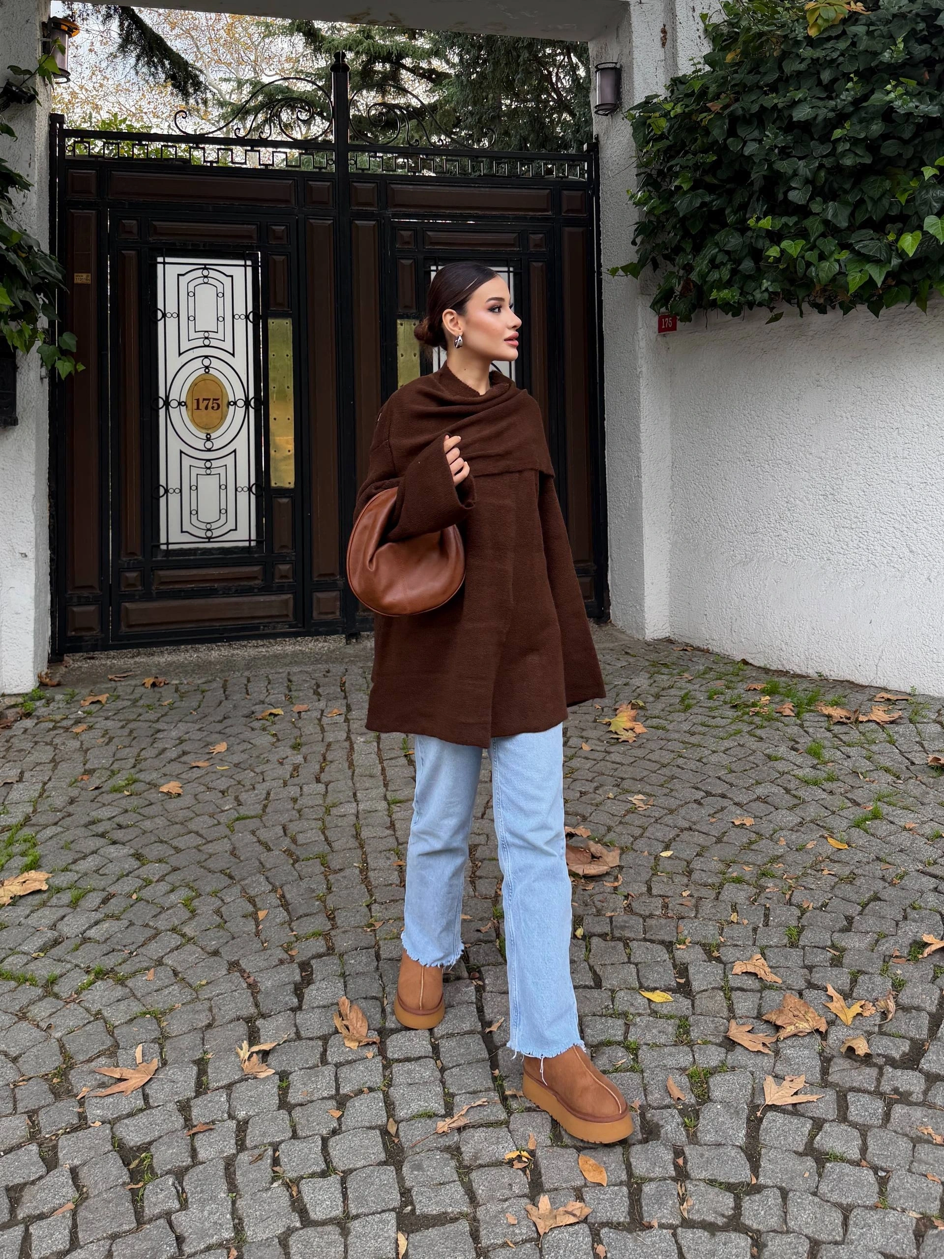 Kadın Kahverengi Şal Detaylı Mevsimlik Kışlık Premium Triko Ceket