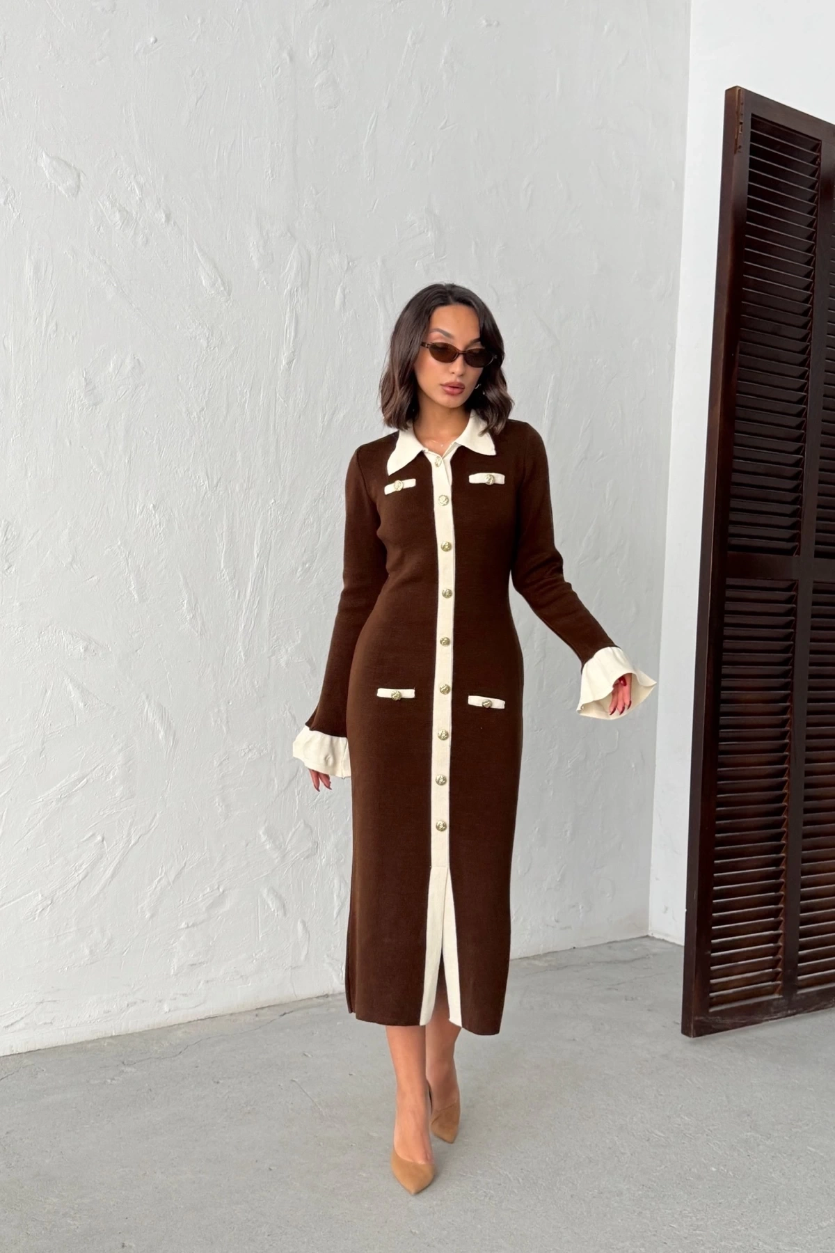 Kadın Kahverengi Şık Düğme Ve Kol Detaylı Triko Elbise