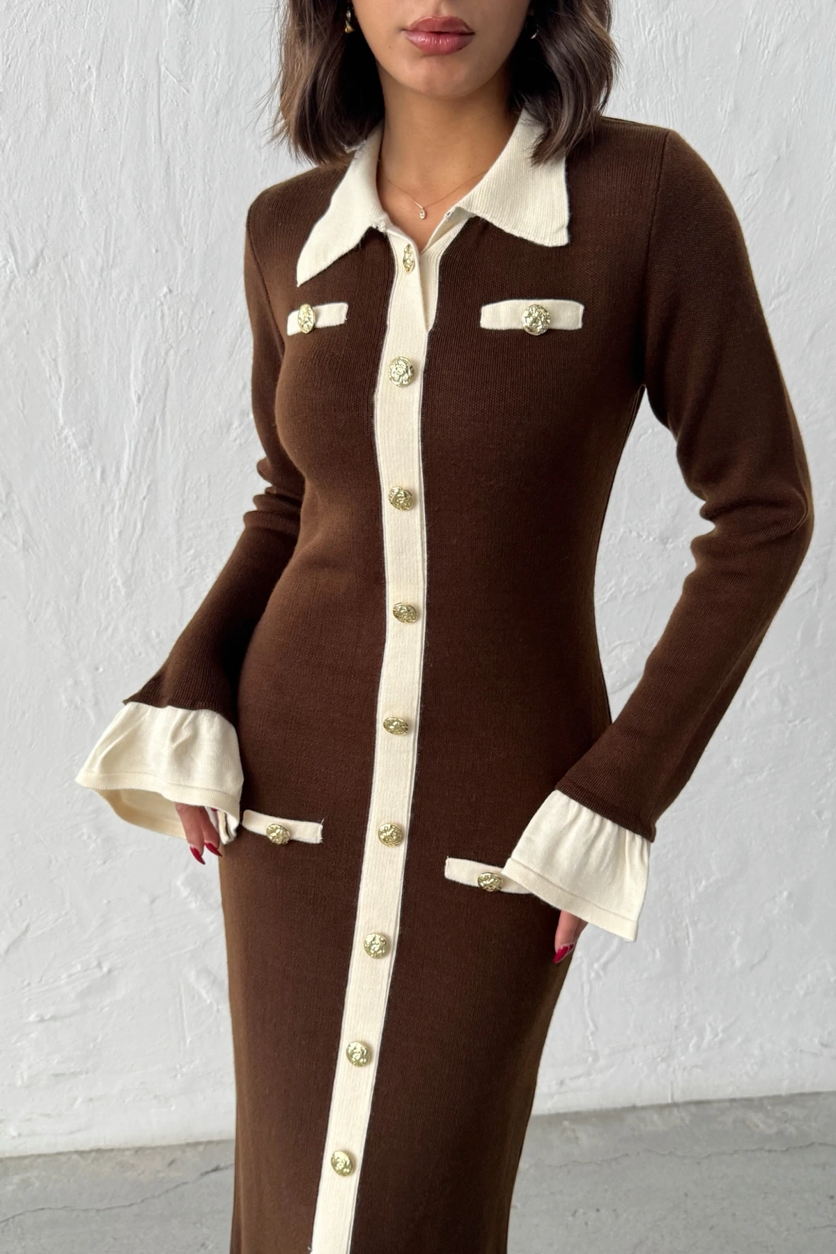 Kadın Kahverengi Şık Düğme Ve Kol Detaylı Triko Elbise