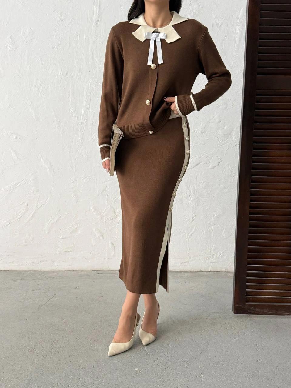 Kadın Kahverengi Şık Gül Fiyonk Detaylı Bluz Etek Alt Üst İkili Triko Takım