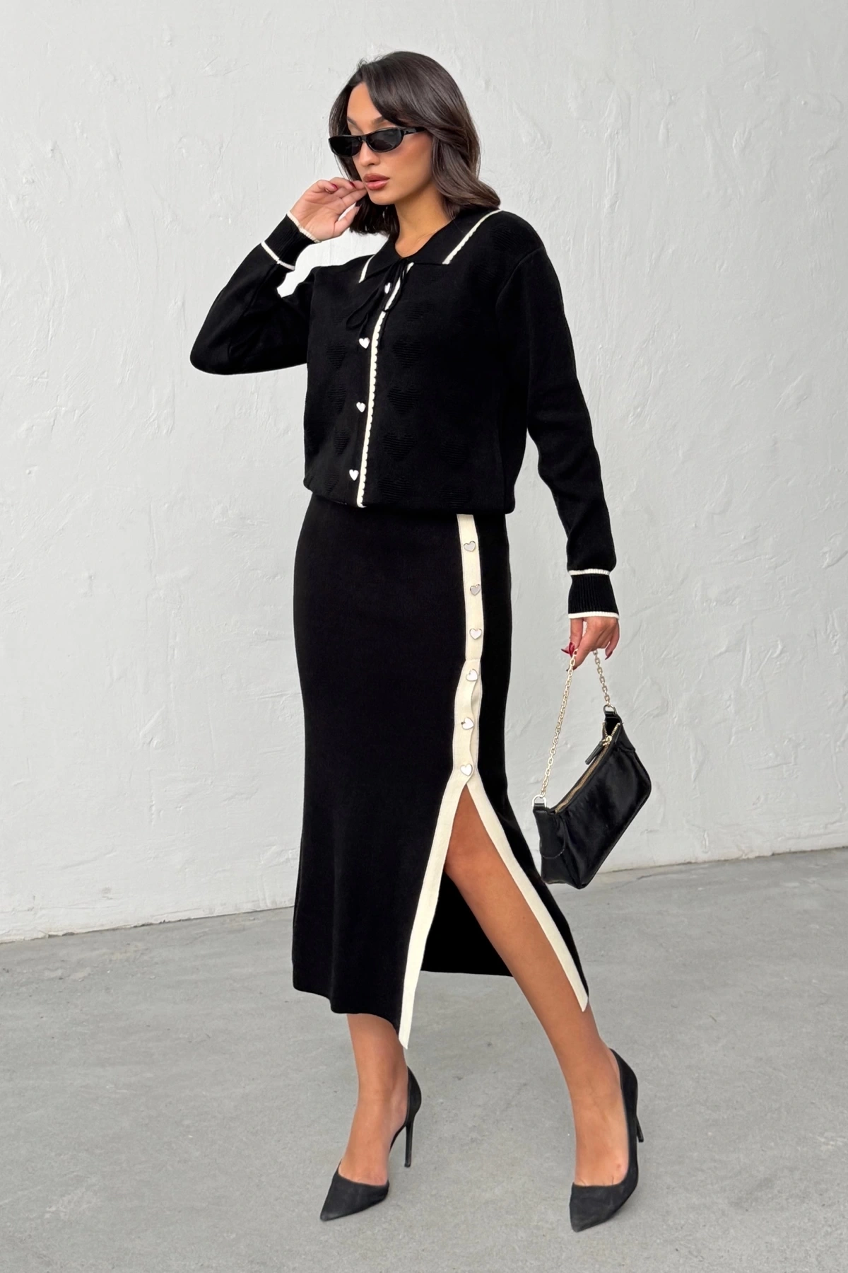 Kadın Kalp Düğme ve Kabartma Detaylı Etek Hırka Alt Üst İkili Zarif Triko Takım - Siyah