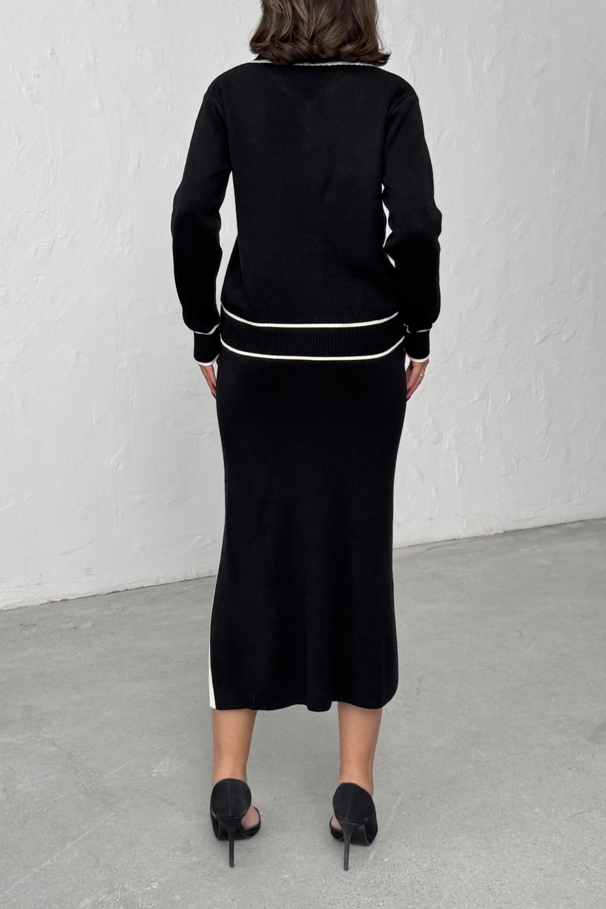 Kadın Kalp Düğme ve Kabartma Detaylı Etek Hırka Alt Üst İkili Zarif Triko Takım - Siyah