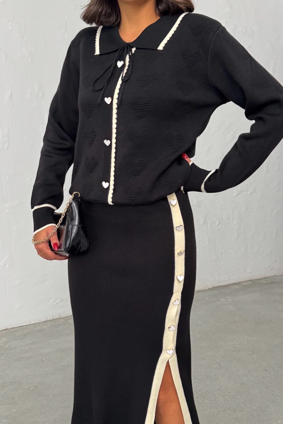 Kadın Kalp Düğme ve Kabartma Detaylı Etek Hırka Alt Üst İkili Zarif Triko Takım - Siyah