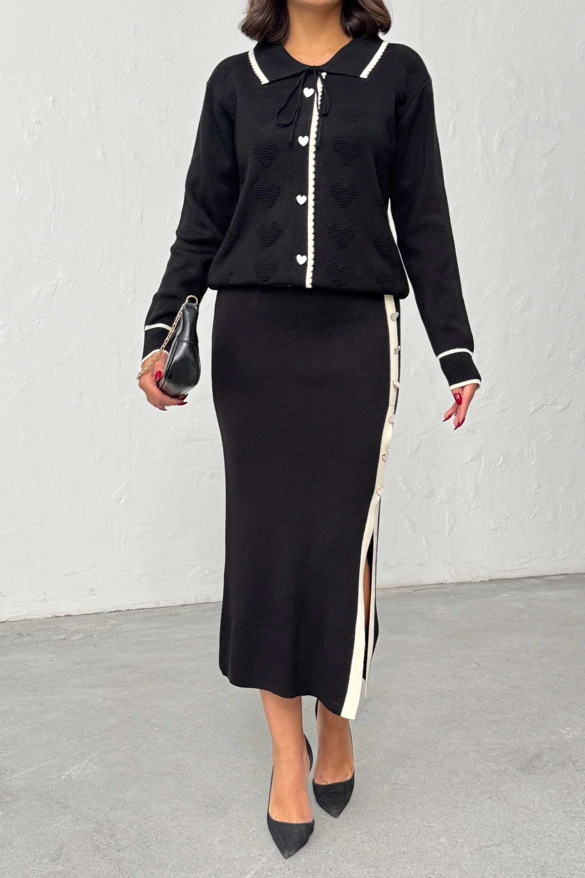Kadın Kalp Düğme ve Kabartma Detaylı Etek Hırka Alt Üst İkili Zarif Triko Takım - Siyah