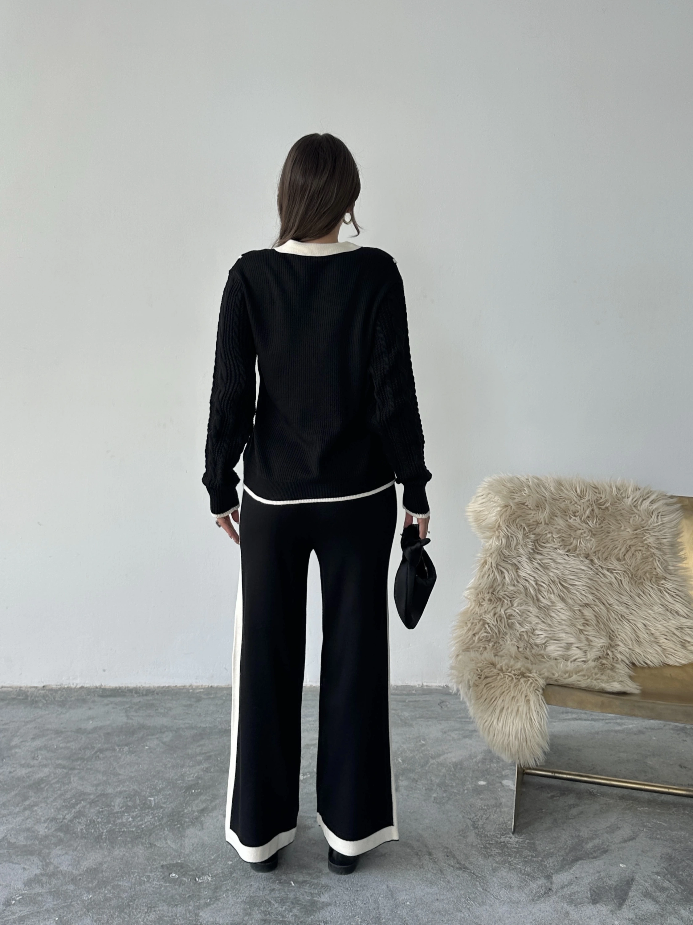 Kadın Siyah Kolu Saç Örgü Ve Şerit Detaylı Bebe Yaka Alt Üst Şık Triko Takım