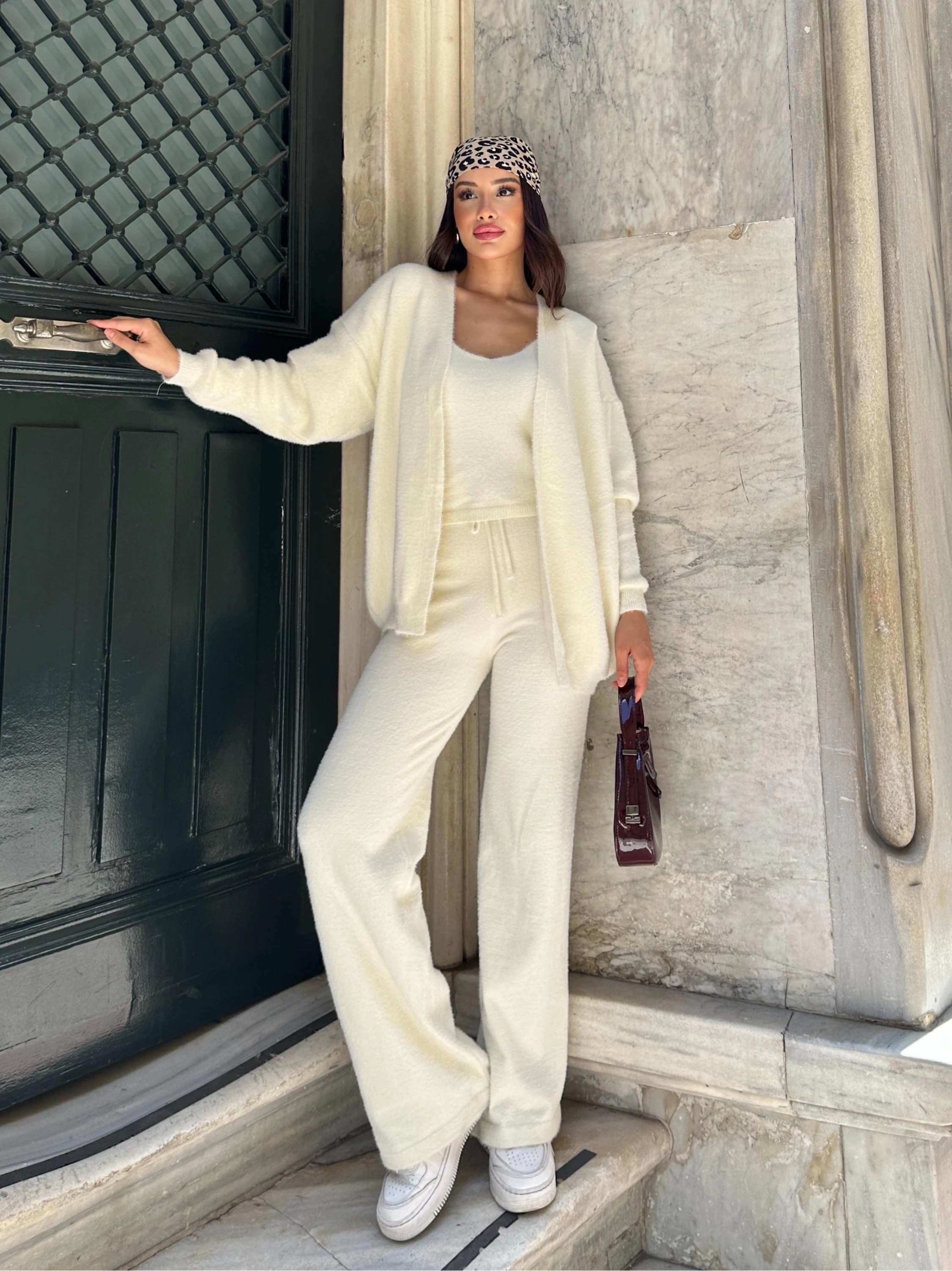 Kadın Krem Crop Bluz Hırka Pantolon 3’lü Kışlık Triko Takım