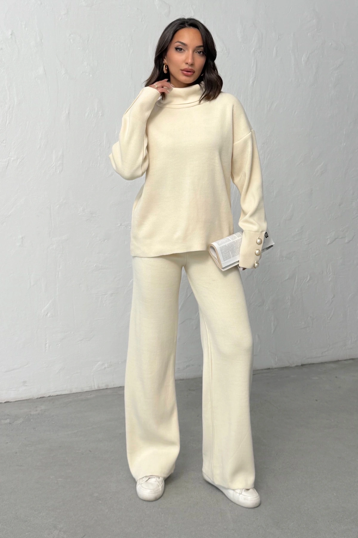 Kadın Krem Kol Düğme Detaylı Bluz Etek Alt Üst İkili Triko Takım