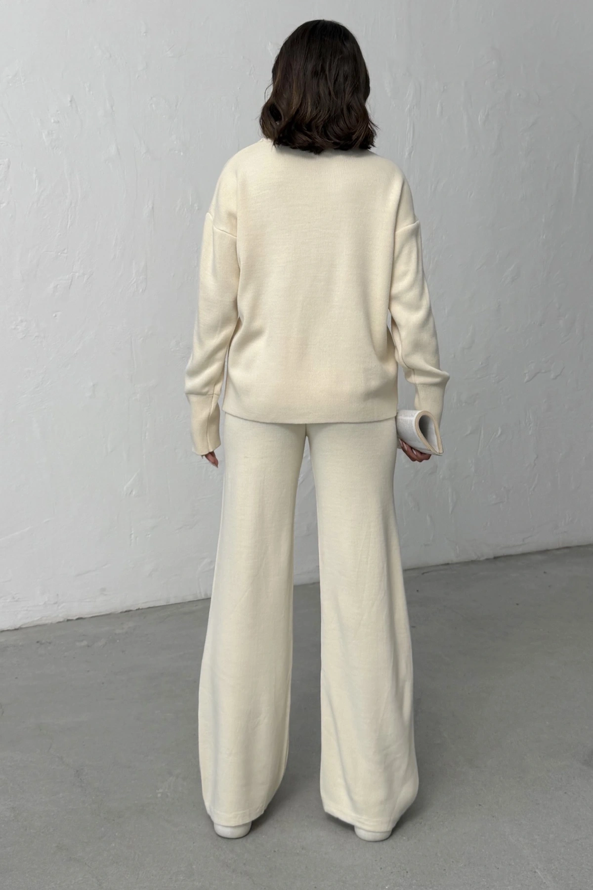 Kadın Krem Kol Düğme Detaylı Bluz Etek Alt Üst İkili Triko Takım