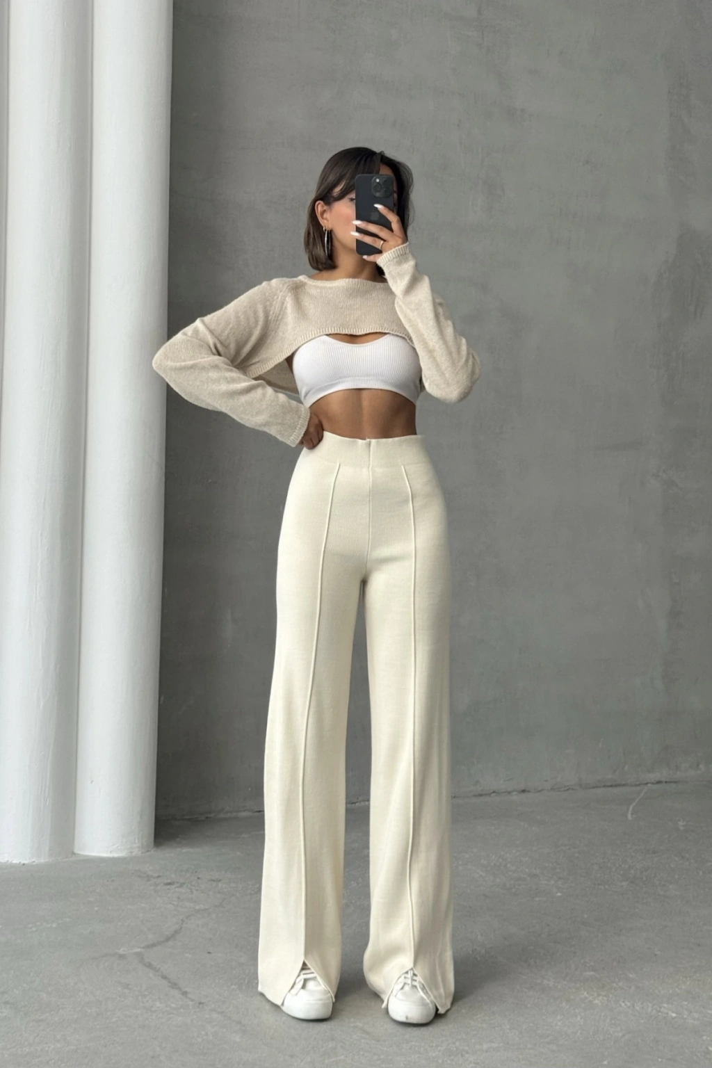 Kadın Krem Yüksek Bel Şık Şerit Detaylı Geniş Paça Triko Pantolon