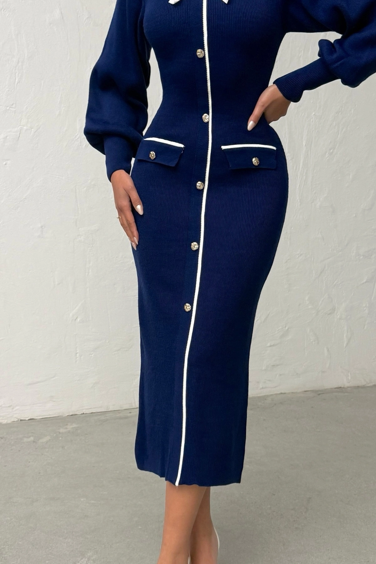 Kadın Lacivert Şık Fiyonk Detaylı Balon Kol Zarif Triko Elbise