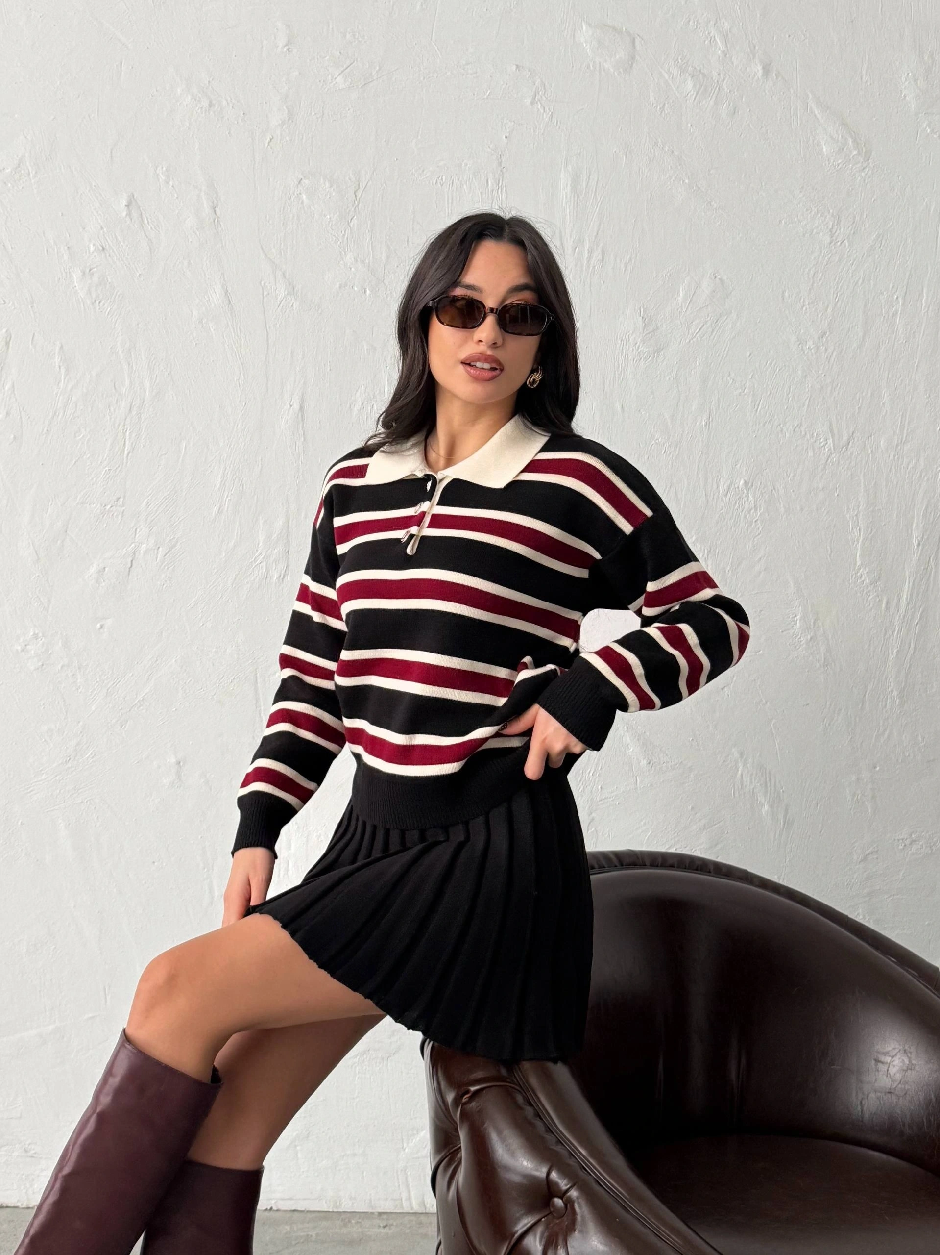 Kadın Siyah Çizgili Polo Yaka Kazak Etek İkili Triko Takım