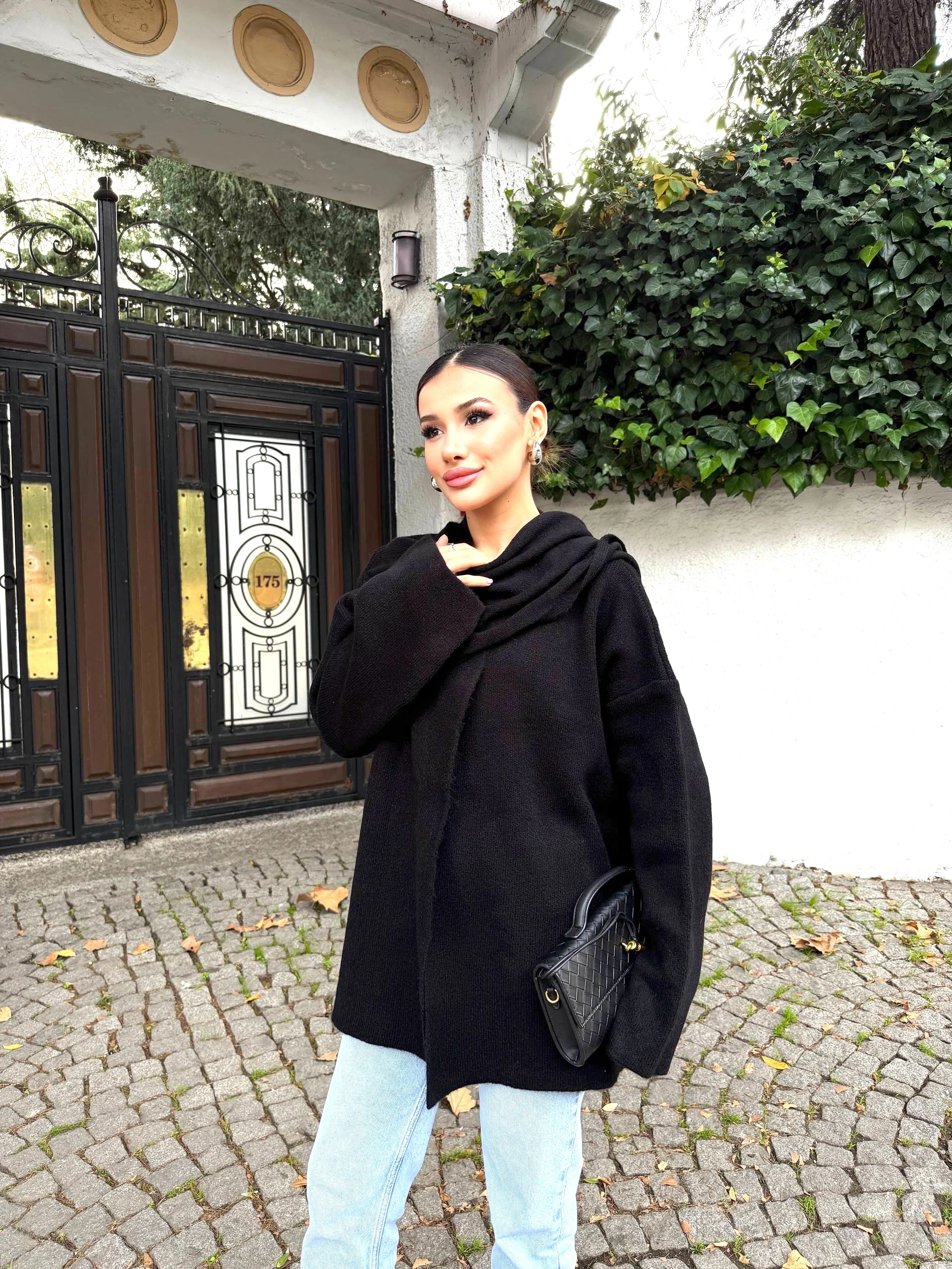 Kadın Siyah Şal Detaylı Mevsimlik Kışlık Premium Triko Ceket