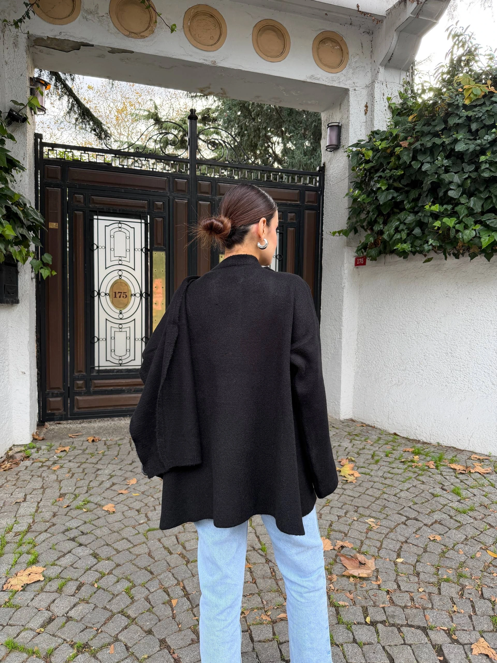 Kadın Siyah Şal Detaylı Mevsimlik Kışlık Premium Triko Ceket