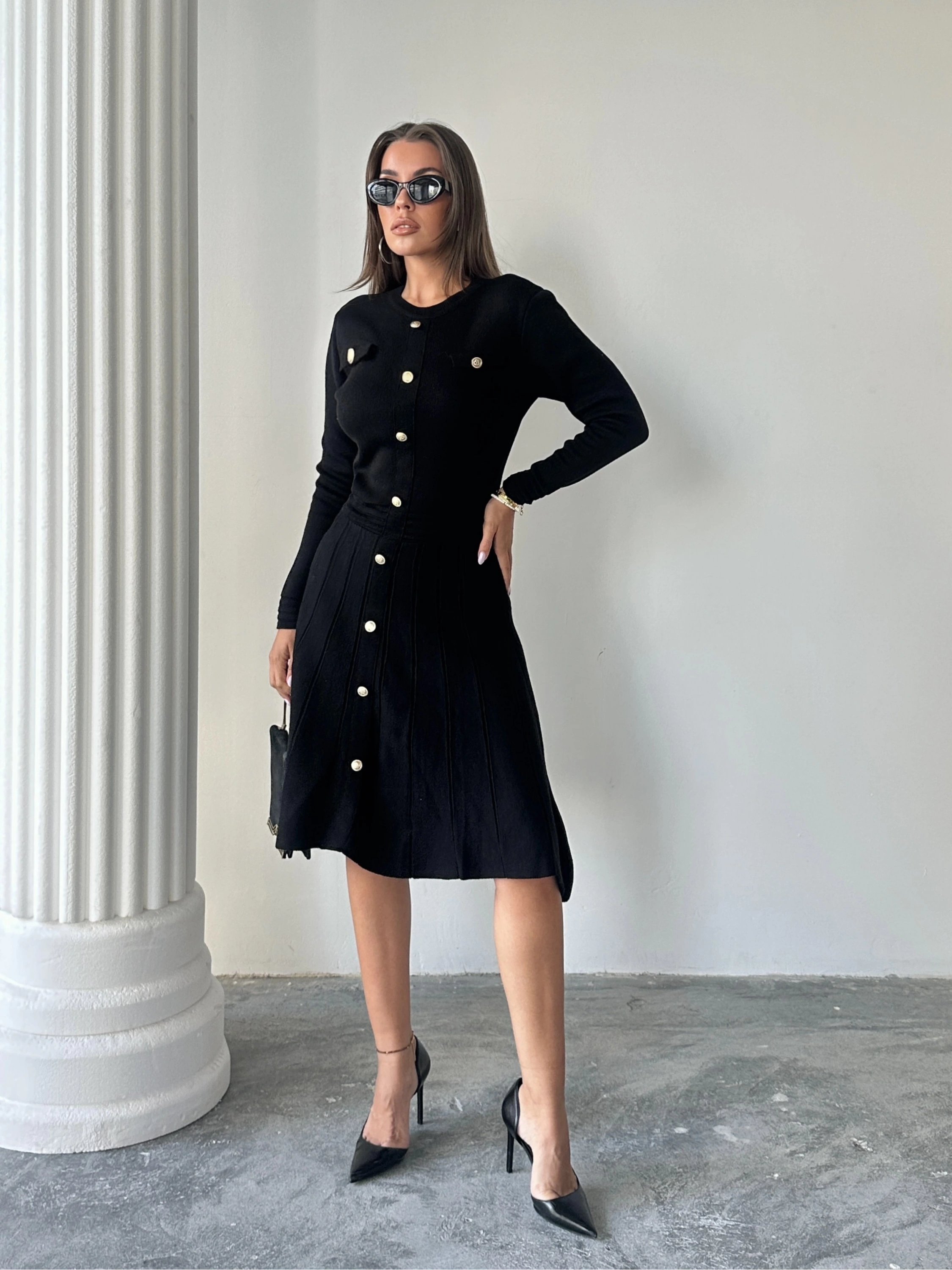 Kadın Siyah Şık Gold Düğme Detaylı Zarif Uzun Kol Triko Elbise