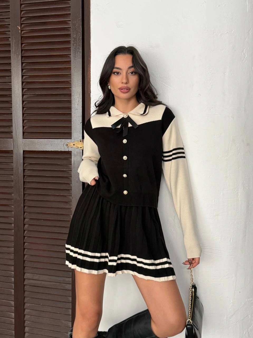 Kadın Siyah Şık Gül Fiyonk Detaylı Bluz Etek İkili Triko Takım