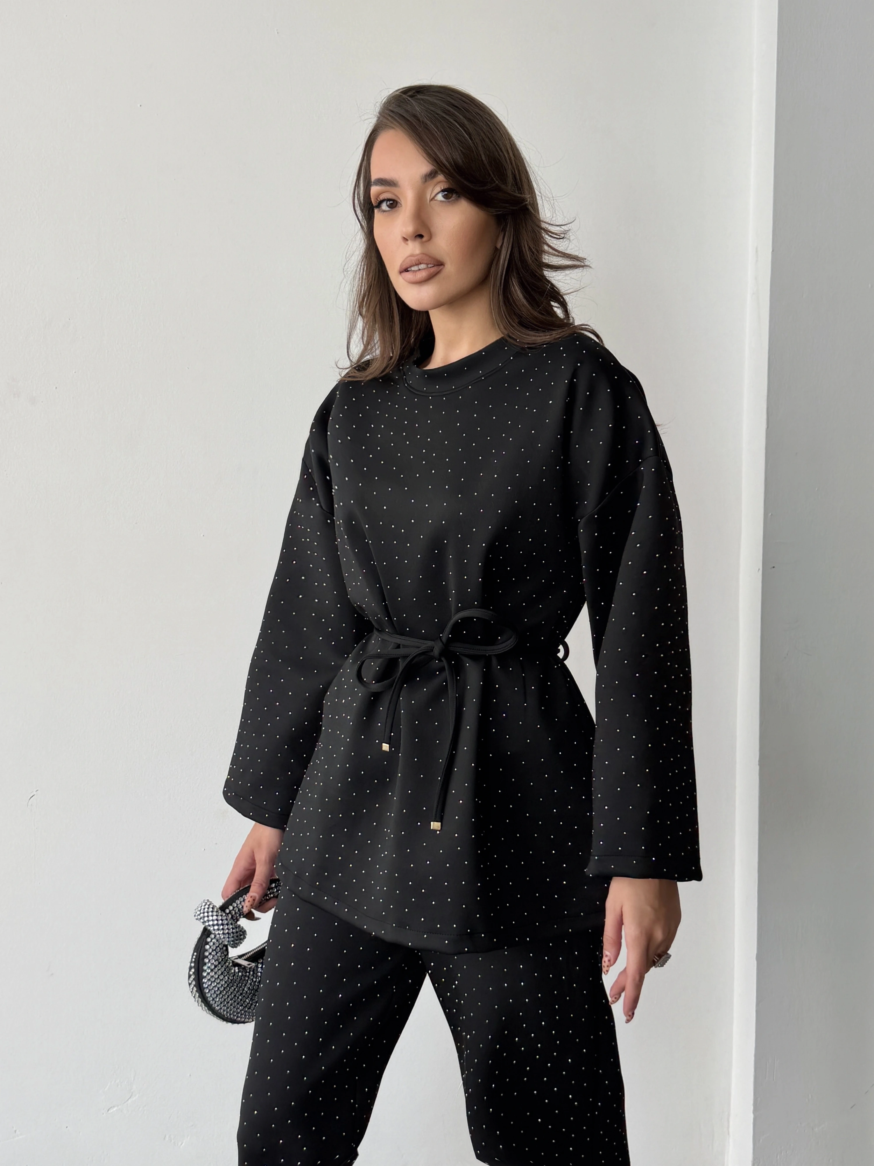 Kadın Siyah Taş İşlemeli Bel Bağlama Detaylı Bluz Pantolon Alt Üst İkili Takım