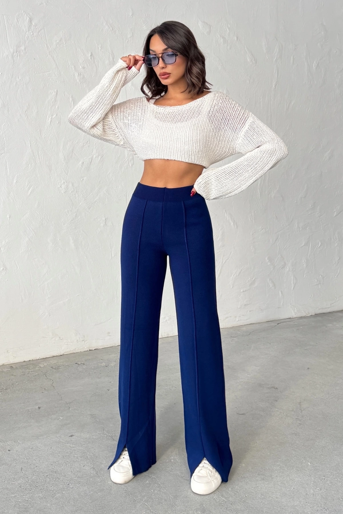 Kadın Lacivert Yüksek Bel Şık Şerit Detaylı Geniş Paça Triko Pantolon