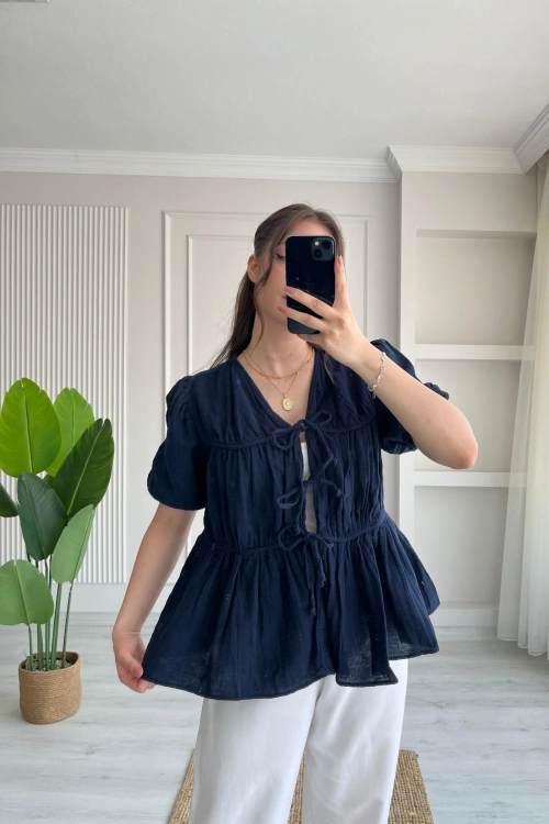 Kadın Lacivert Bağlama Detaylı Oversize Müslin Bluz