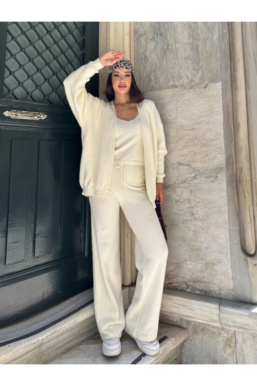 Kadın Krem Crop Bluz Hırka Pantolon 3’lü Kışlık Triko Takım