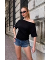 Kadın Siyah Kayık Madonna Yaka Likralı Lüx Kalite Şık Esnek Bluz