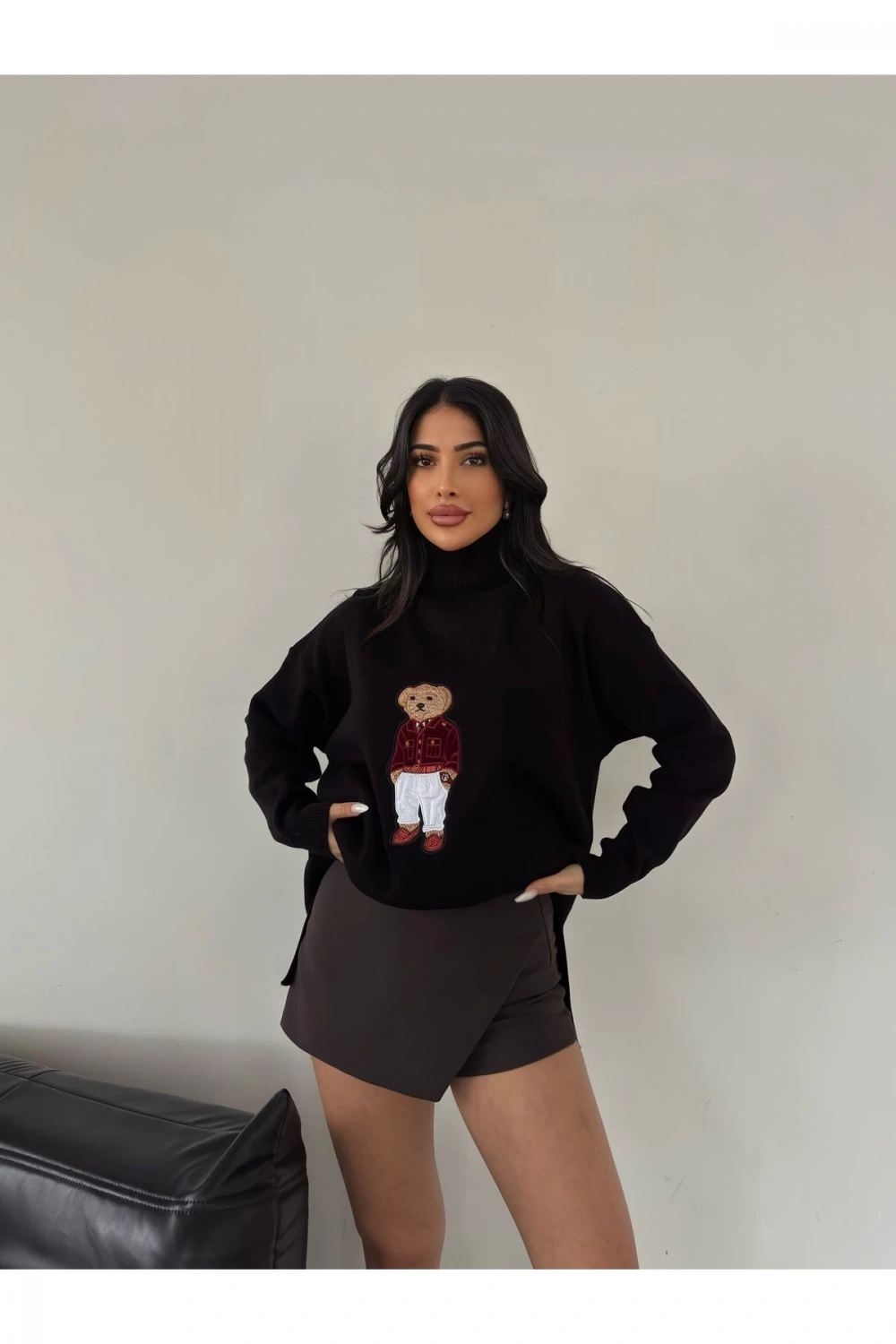 Kadın Siyah Oversize Ayıcıklı Oversize Balıkçı Yaka Triko Kazak