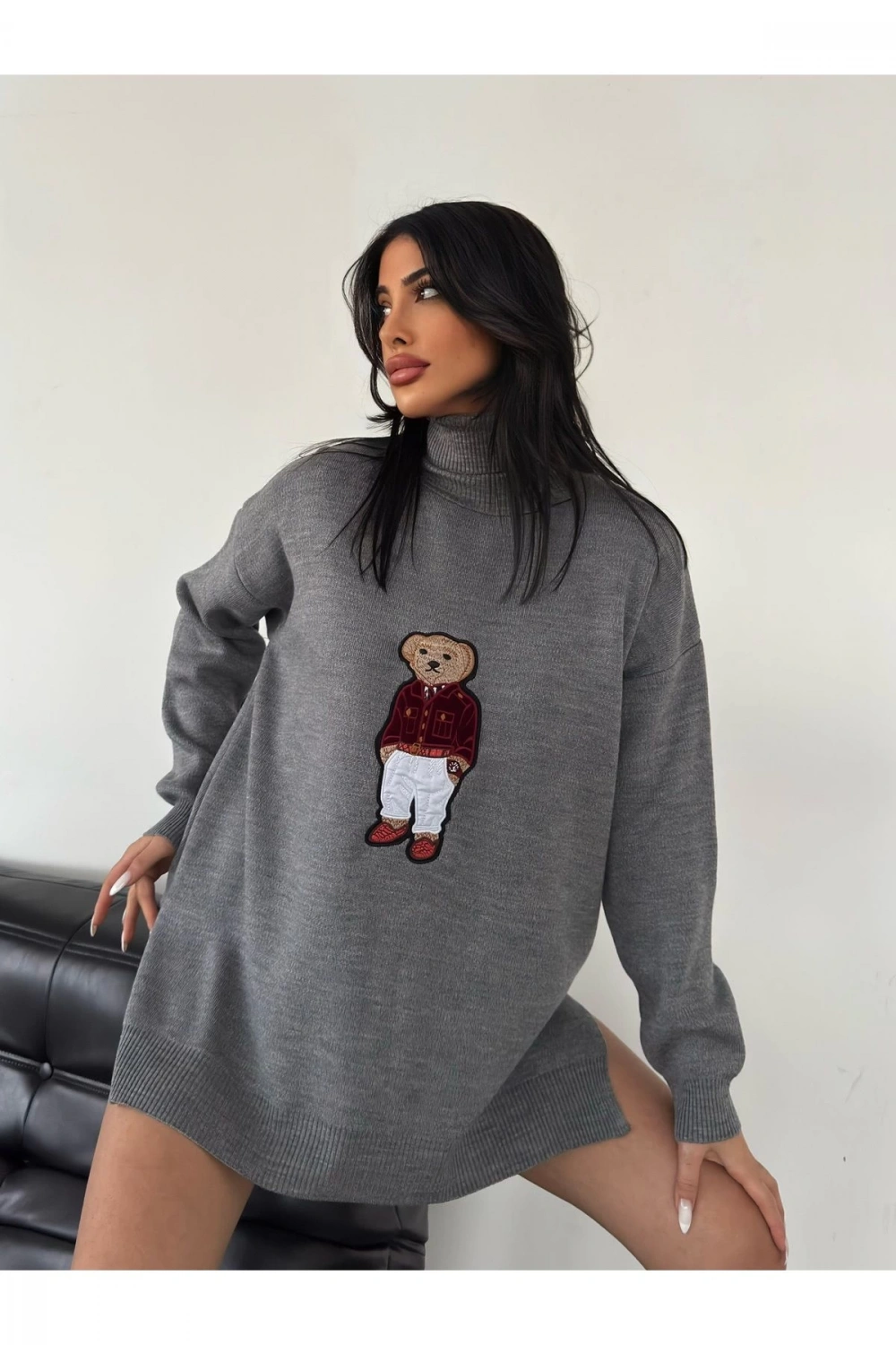 Kadın Gri Oversize Ayıcıklı Oversize Balıkçı Yaka Triko Kazak