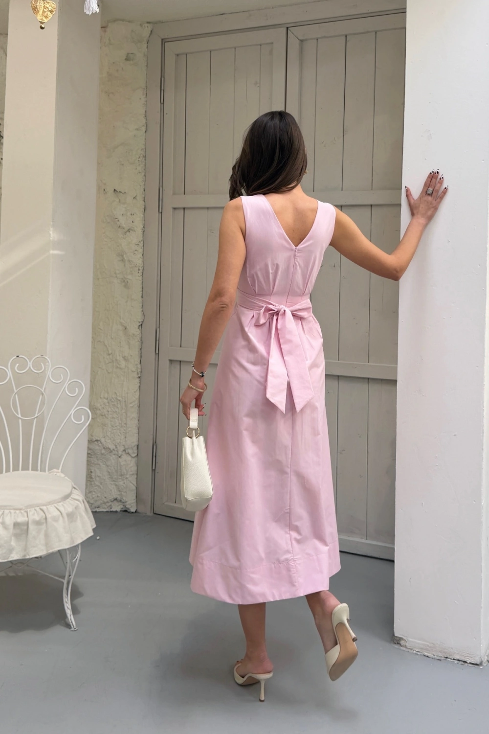 Kadın Pembe Astarlı Bağlamalı Belden Oturtmalı (Beli dar Kesim) Kolsuz Poplin Kumaş Şık Midi Yazlık Elbise