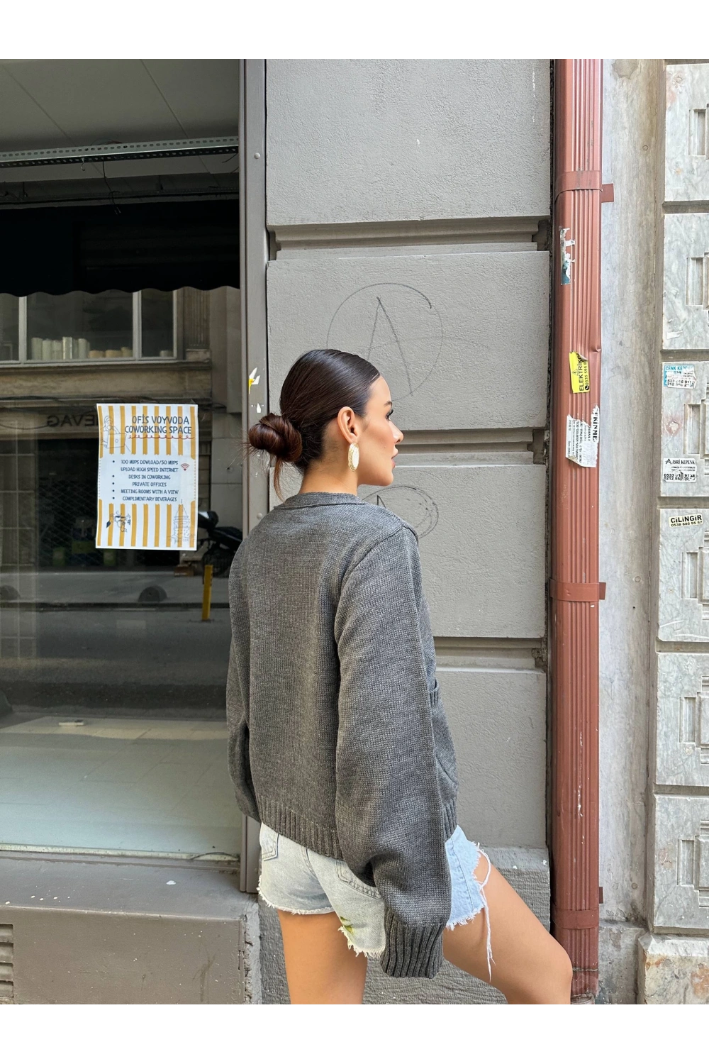 Kadın Antrasit Düğmeli Cepli Premium Örgü Triko Hırka