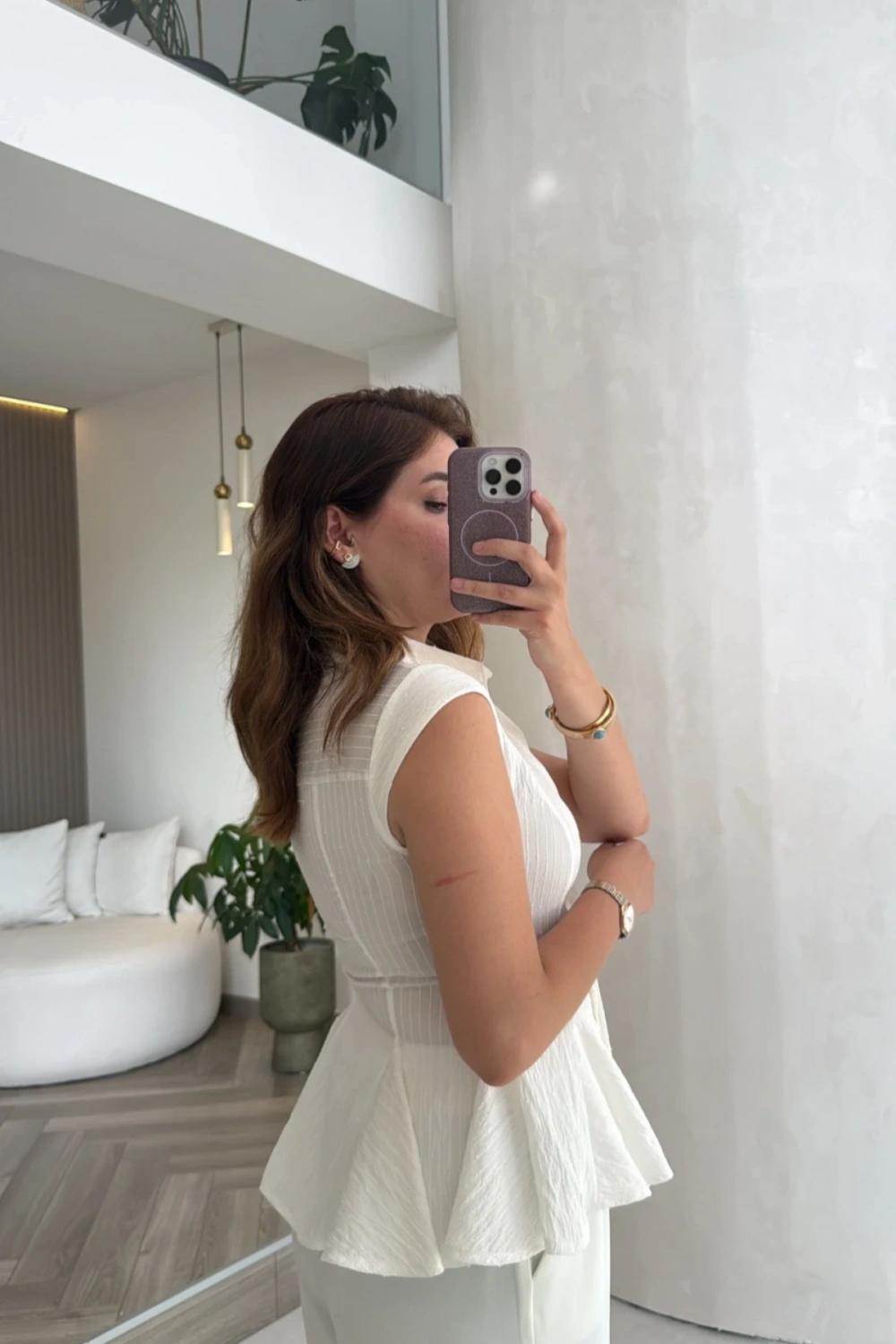 Kadın Beyaz Çizgili Dar Kesim Simli Şık Sıfır Kol Gömlek
