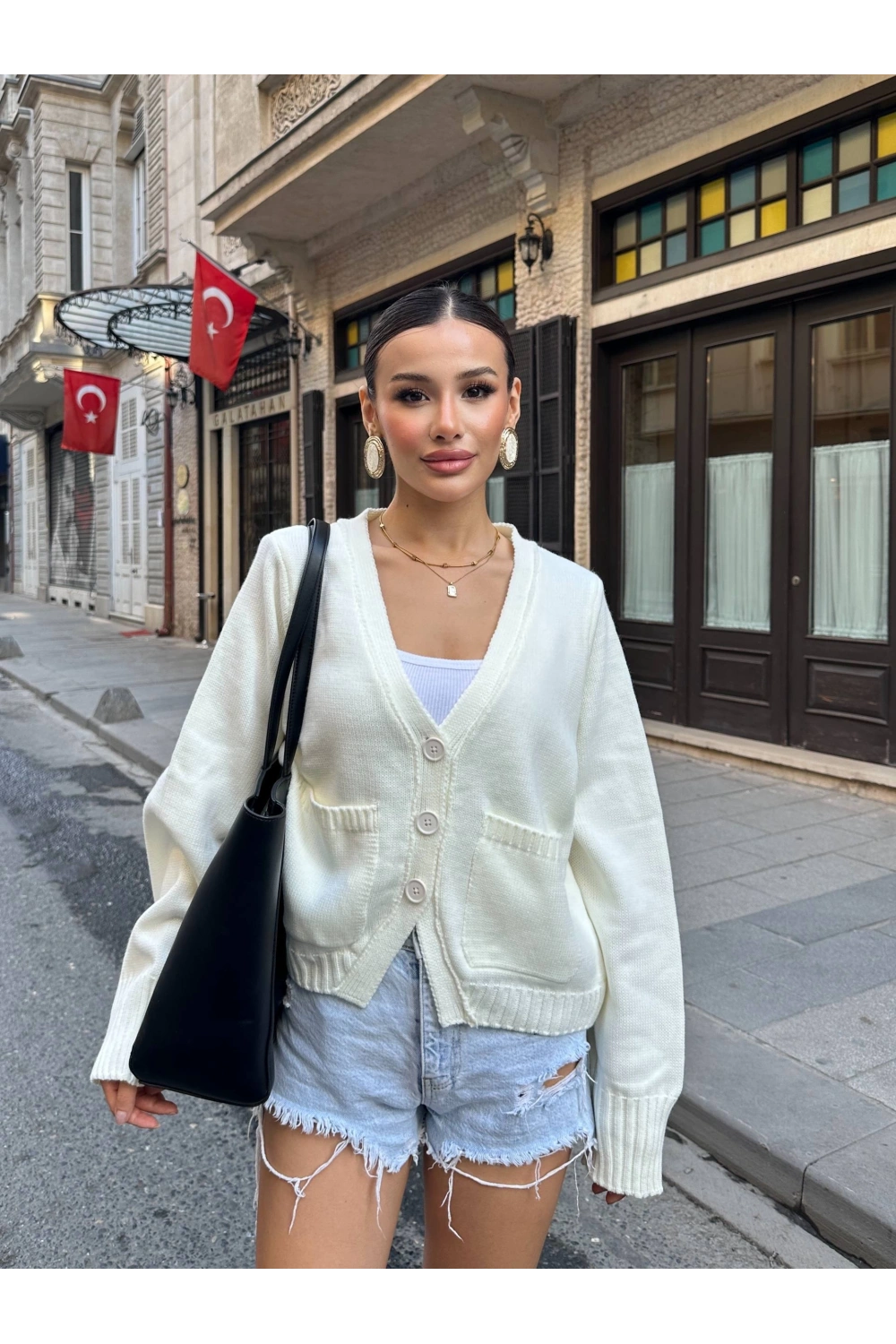 Kadın Ekru Düğmeli Cepli Premium Örgü Triko Hırka