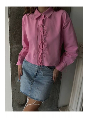 Kadın Pembe Şık Bağcık Detaylı Crop Dokuma Gömlek