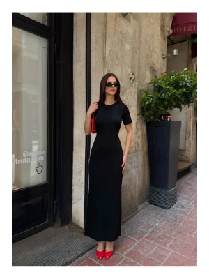 Kadın Siyah Fitilli Kısa Kol Yazlık Kumaş Uzun Triko Elbise s/m